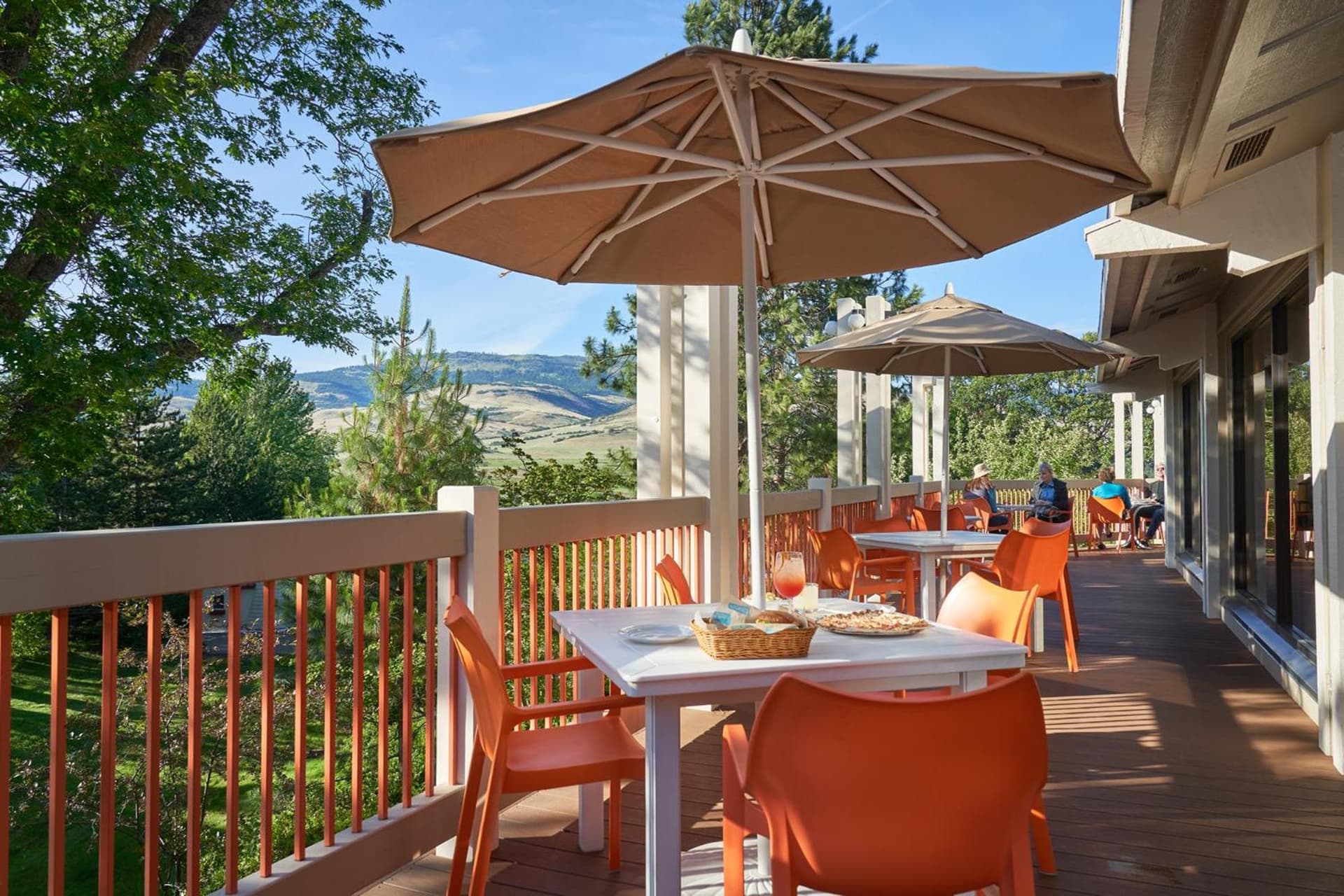 Ashland Hills Hotel & Suites gallery photo in Ashland, OR — image 41