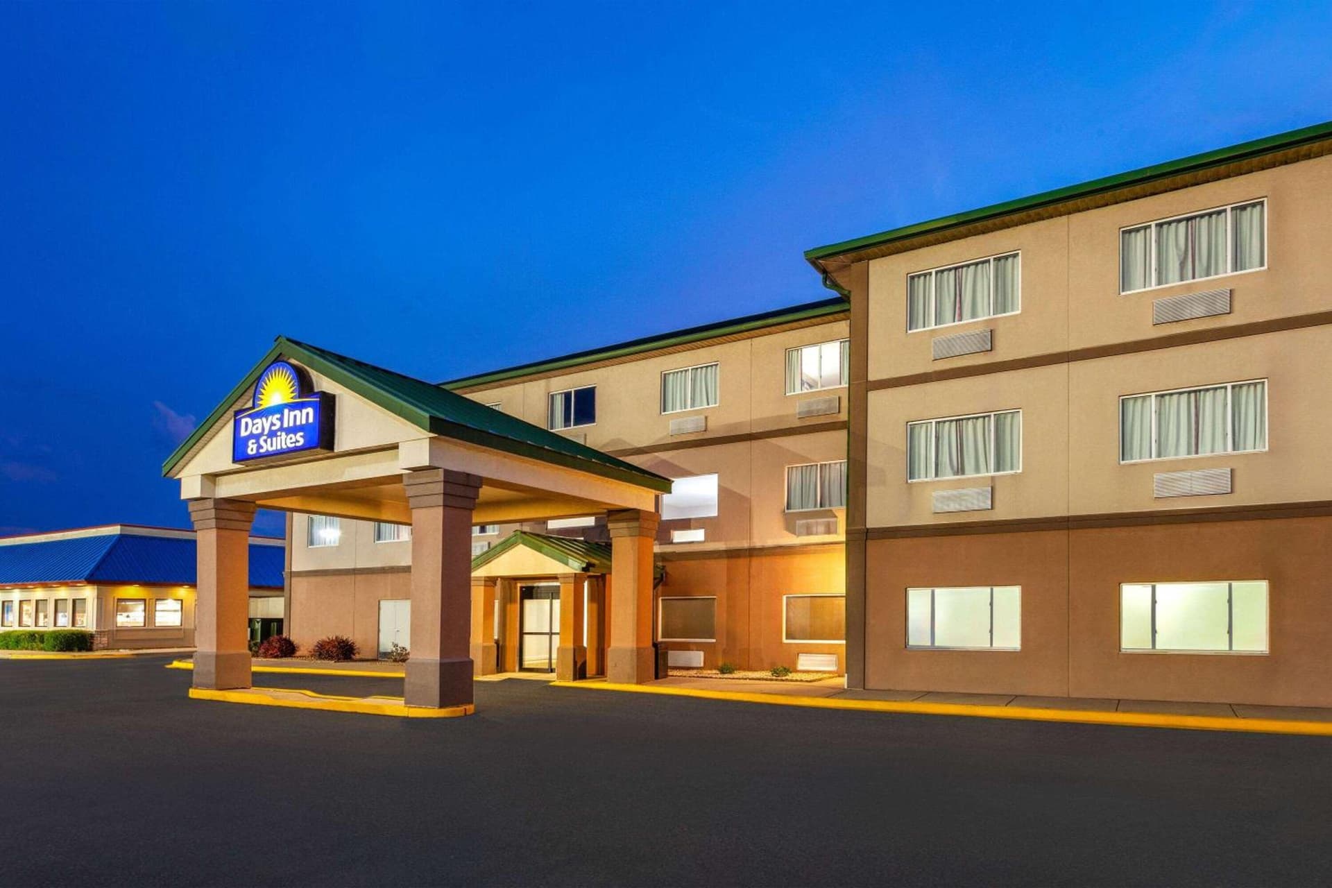 Days Inn & Suites by Wyndham Morris I-80 gallery photo in Morris, IL — image 16