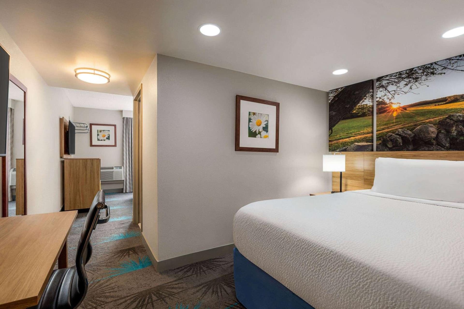 Days Hotel by Wyndham Allentown Airport / Lehigh Valley gallery photo in Allentown, PA — image 31