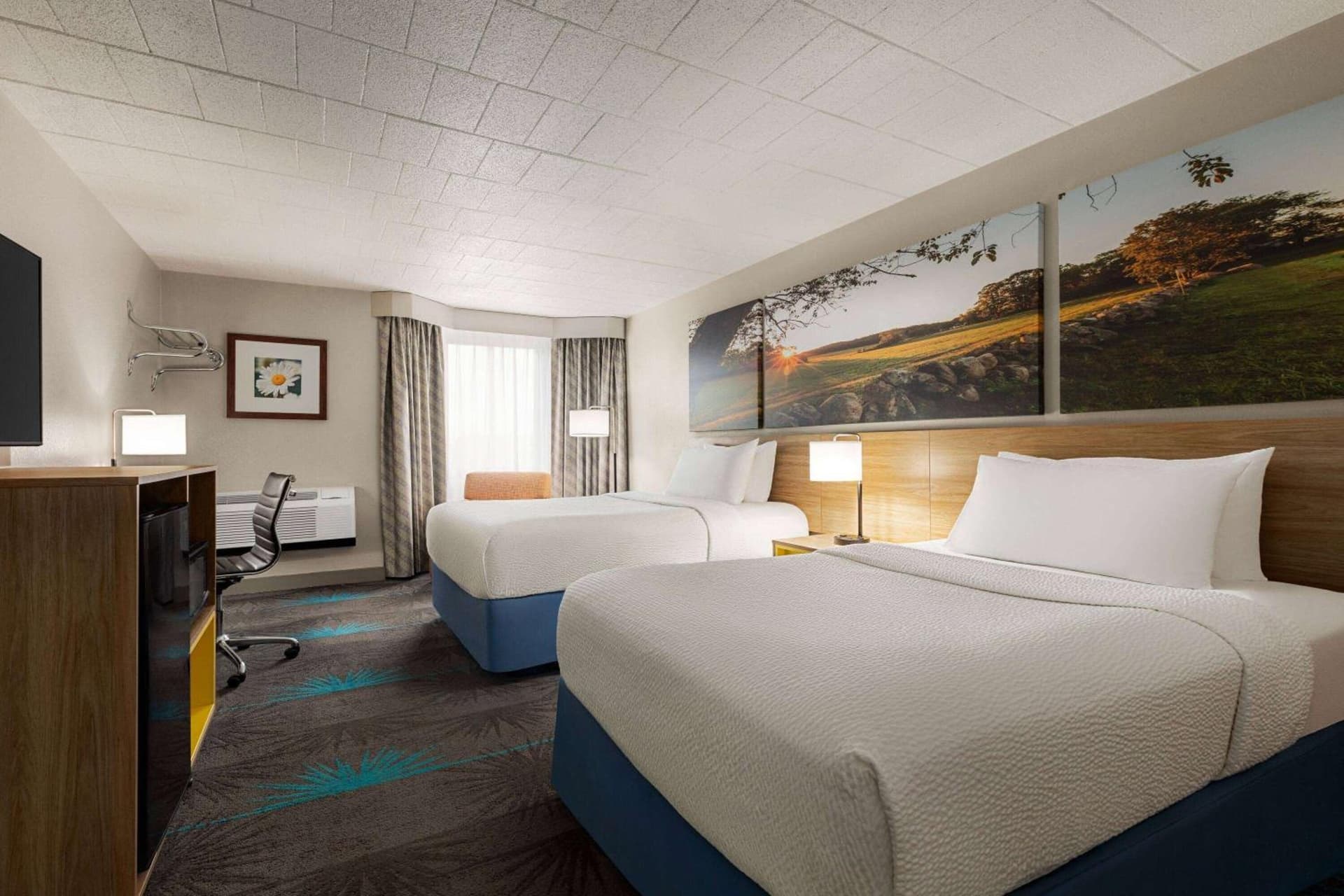Days Hotel by Wyndham Allentown Airport / Lehigh Valley gallery photo in Allentown, PA — image 8