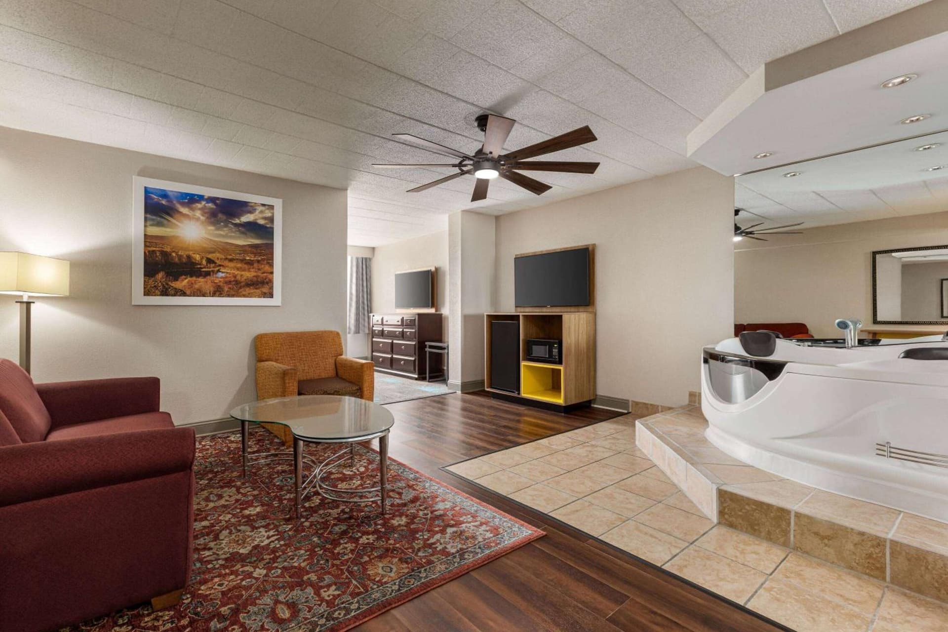 Days Hotel by Wyndham Allentown Airport / Lehigh Valley gallery photo in Allentown, PA — image 28
