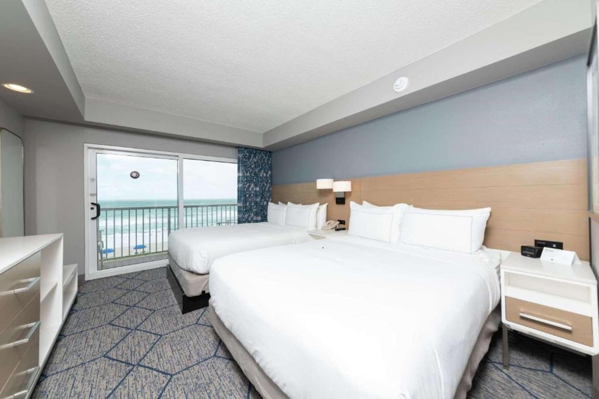 DoubleTree Suites by Hilton Melbourne Beach Oceanfront gallery photo in Melbourne, FL — image 85