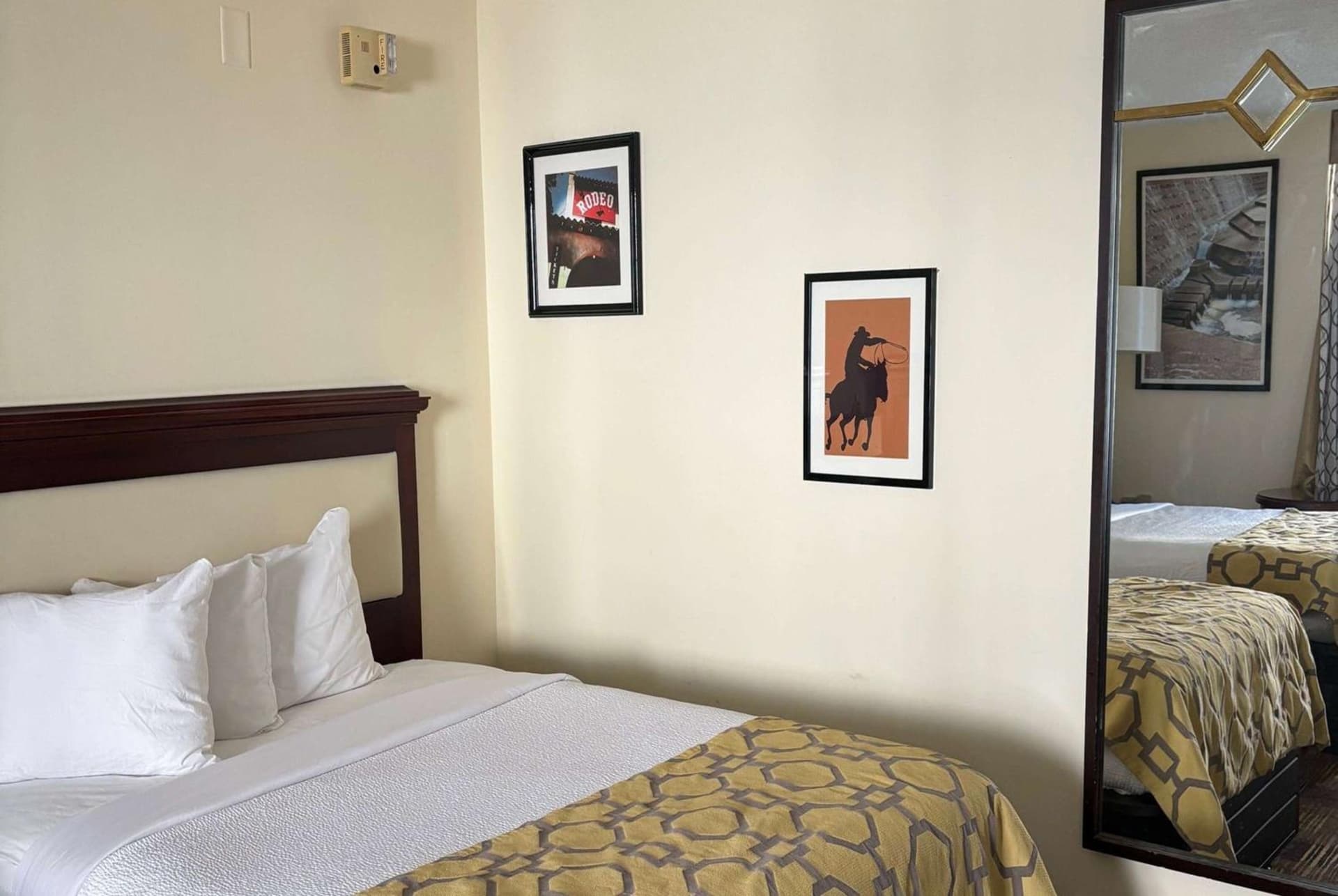 Baymont by Wyndham Johnson City gallery photo in Johnson City, TN — image 23