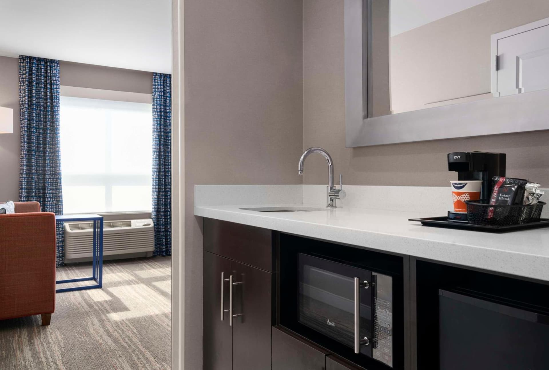 Hampton Inn & Suites-Worcester, MA gallery photo in Worcester, MA — image 60
