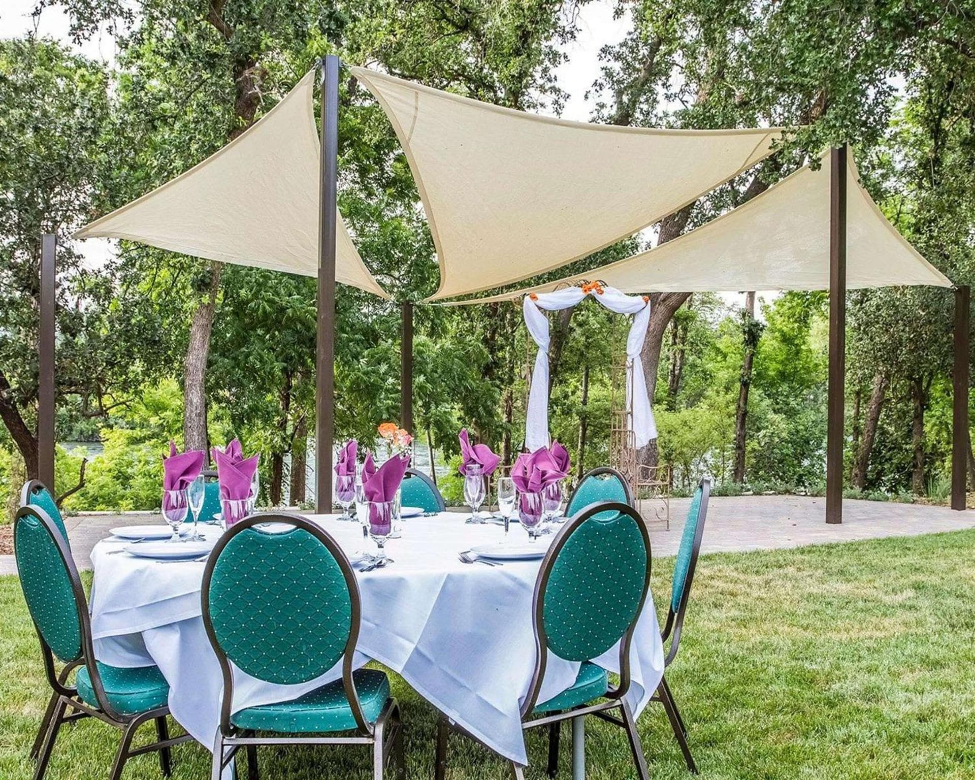 Gaia Hotel & Spa Redding, an Ascend Collection Hotel property views in Anderson, CA — gallery photo 3