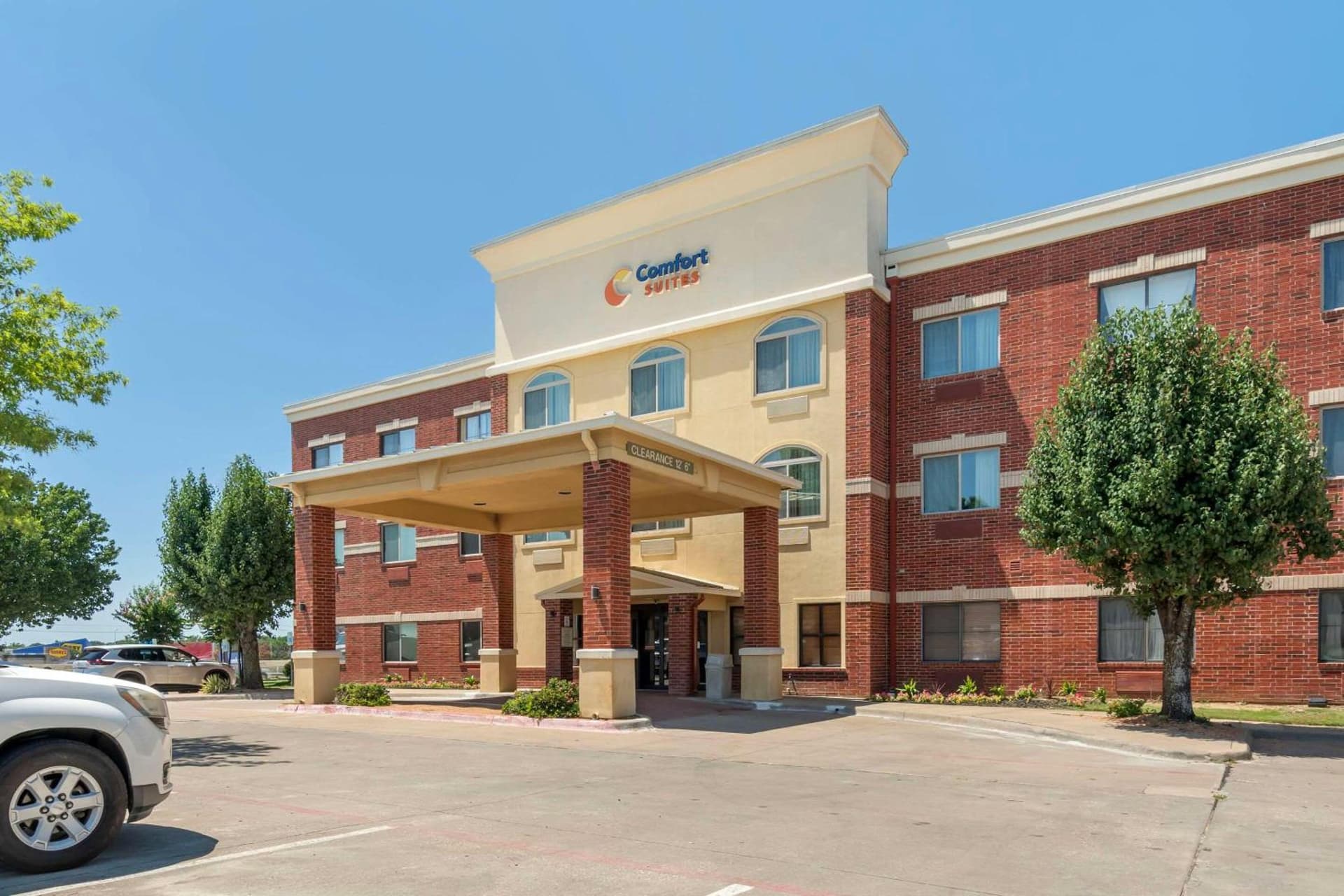 Comfort Suites McKinney-Allen interior in McKinney, TX — gallery photo 2