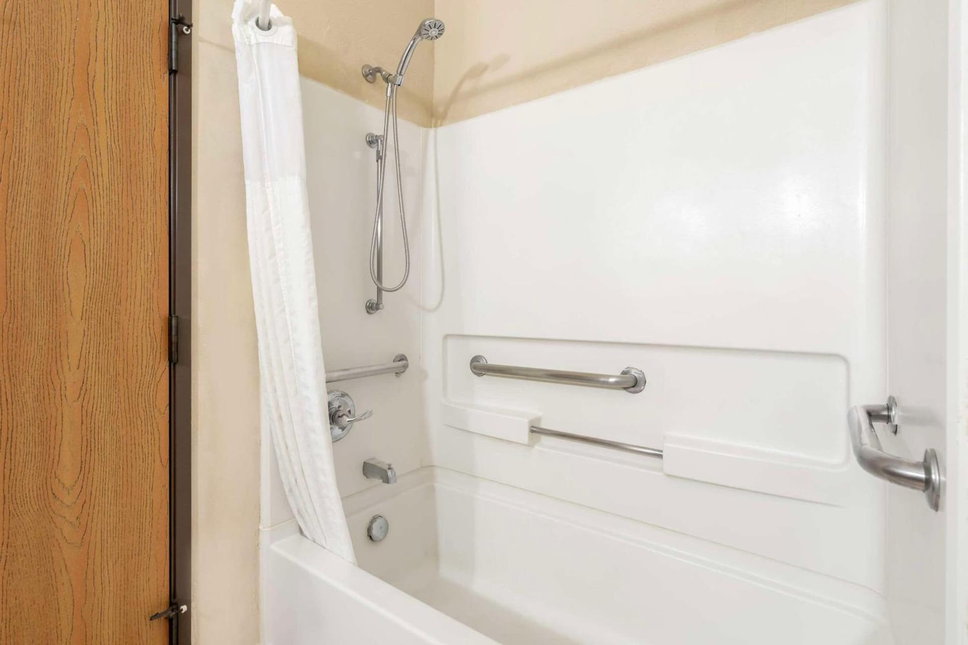 Comfort Suites McKinney-Allen gallery photo in McKinney, TX — image 7