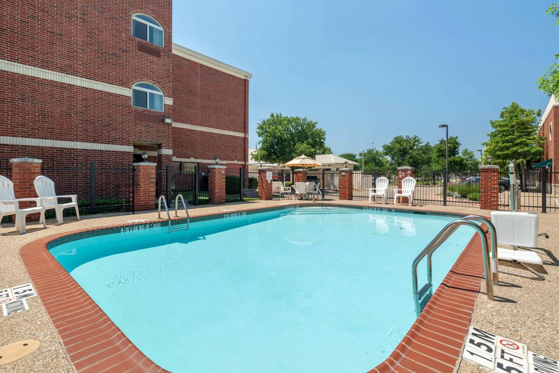 Comfort Suites McKinney-Allen gallery photo in McKinney, TX — image 23