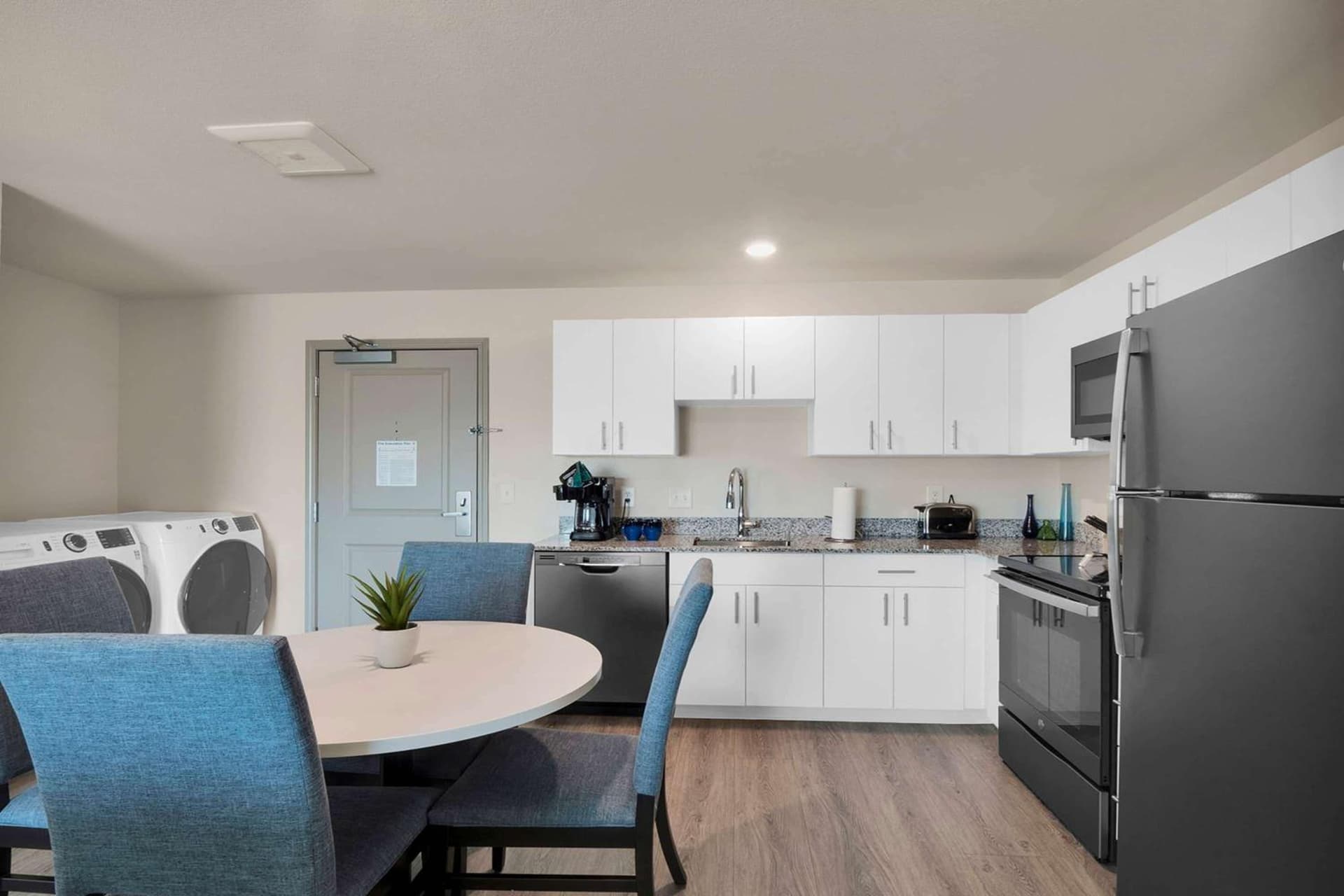 WaterWalk Extended Stay Raleigh Durham Research Triangle gallery photo in Durham, NC — image 48