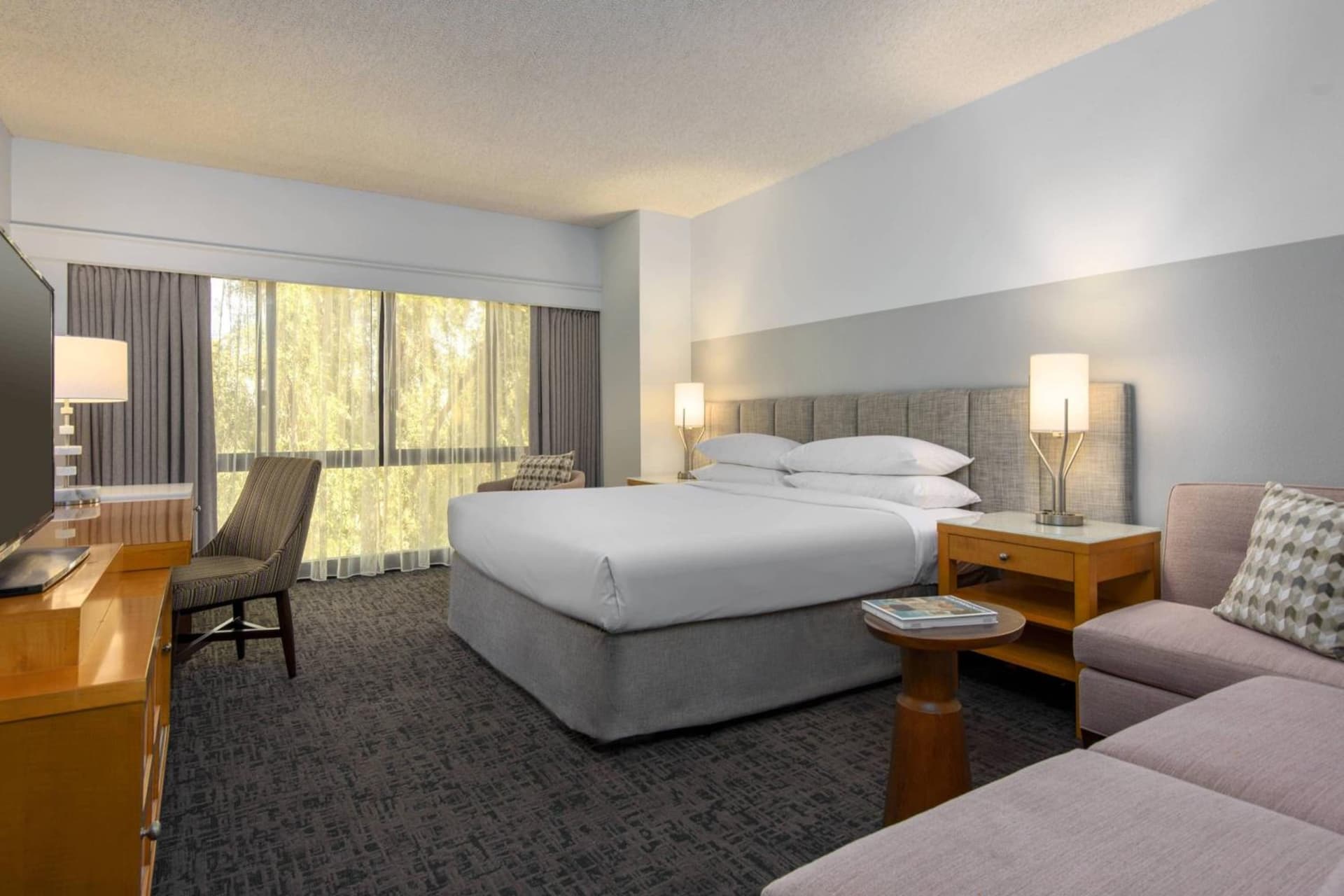 Renaissance Palm Springs Hotel gallery photo in Palm Springs, CA — image 55