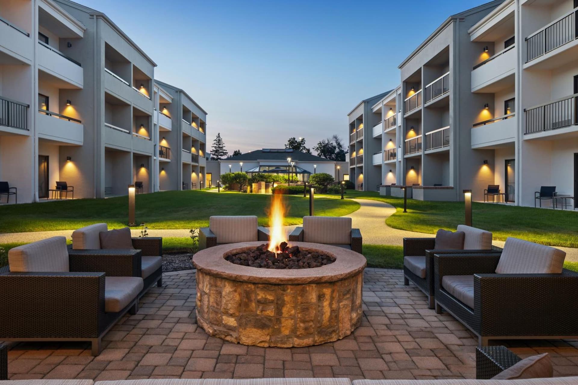 Courtyard by Marriott Chicago Waukegan / Gurnee gallery photo in Waukegan, IL — image 21