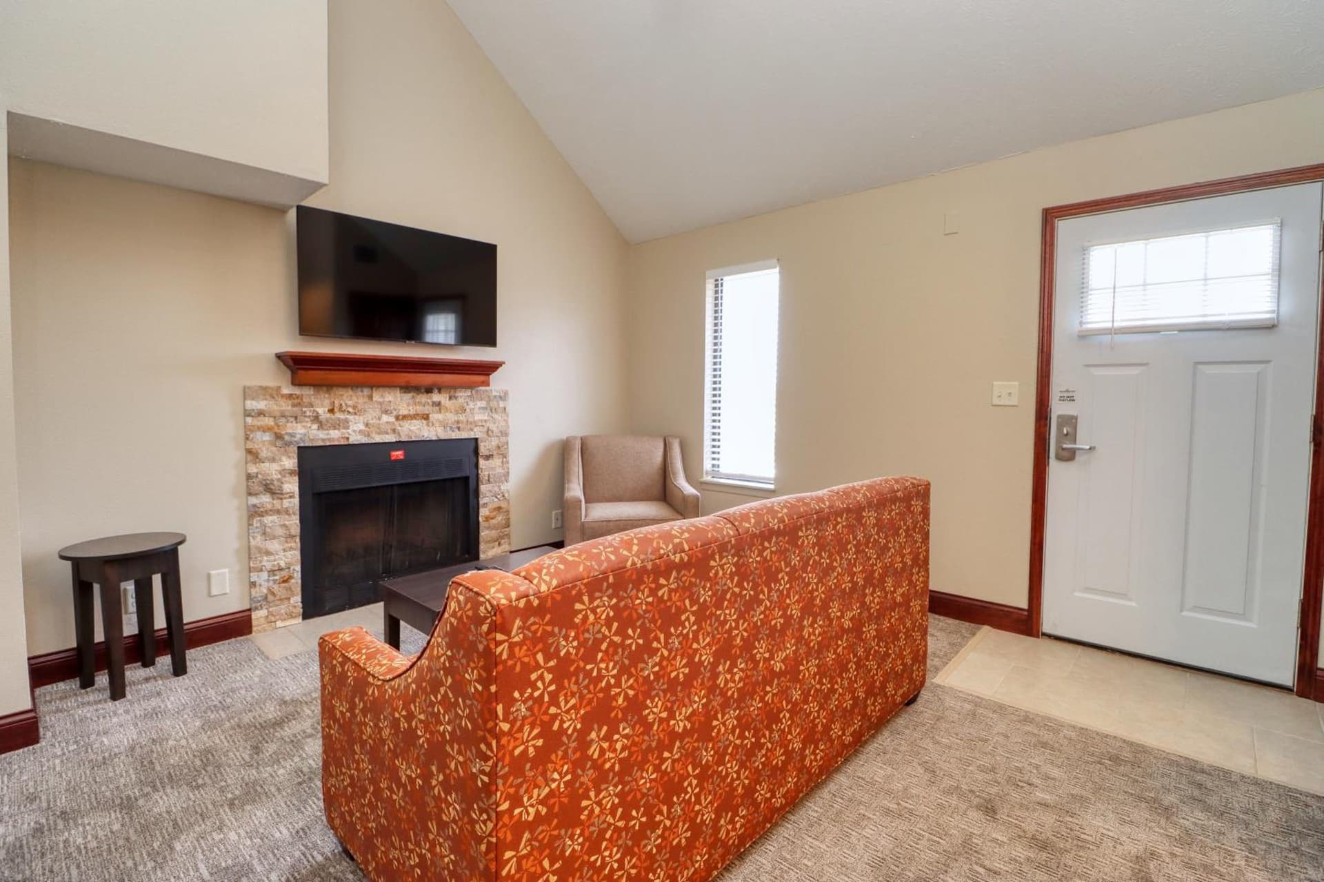 Annabell Gardens gallery photo in Lincoln, NE — image 16