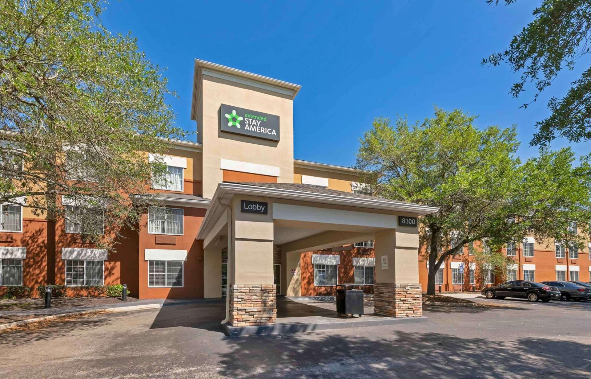 Extended Stay America Select Suites - Jacksonville - Baymeadows interior in Jacksonville, FL — gallery photo 2