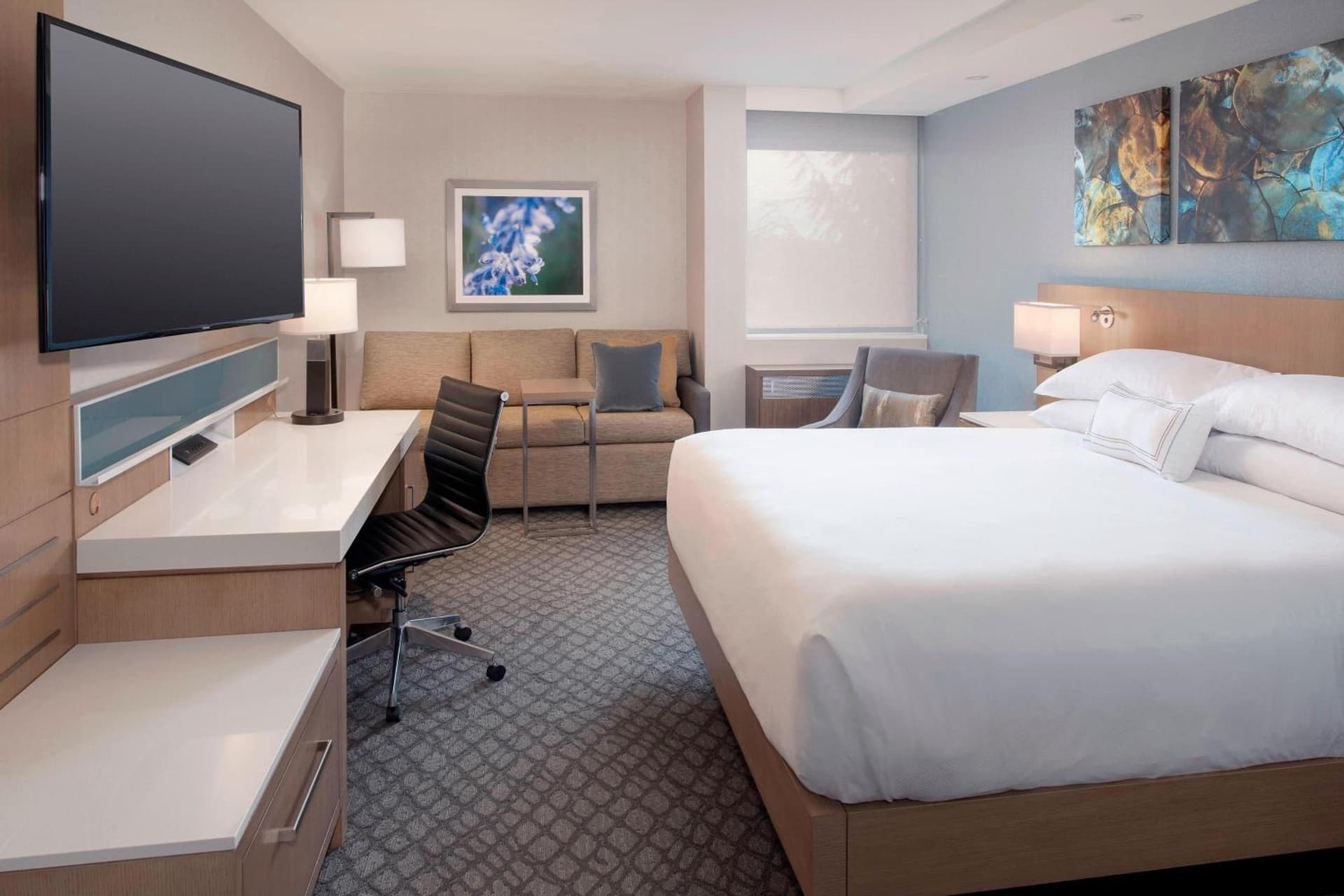 Delta Hotels by Marriott Seattle Everett gallery photo in Everett, WA — image 10