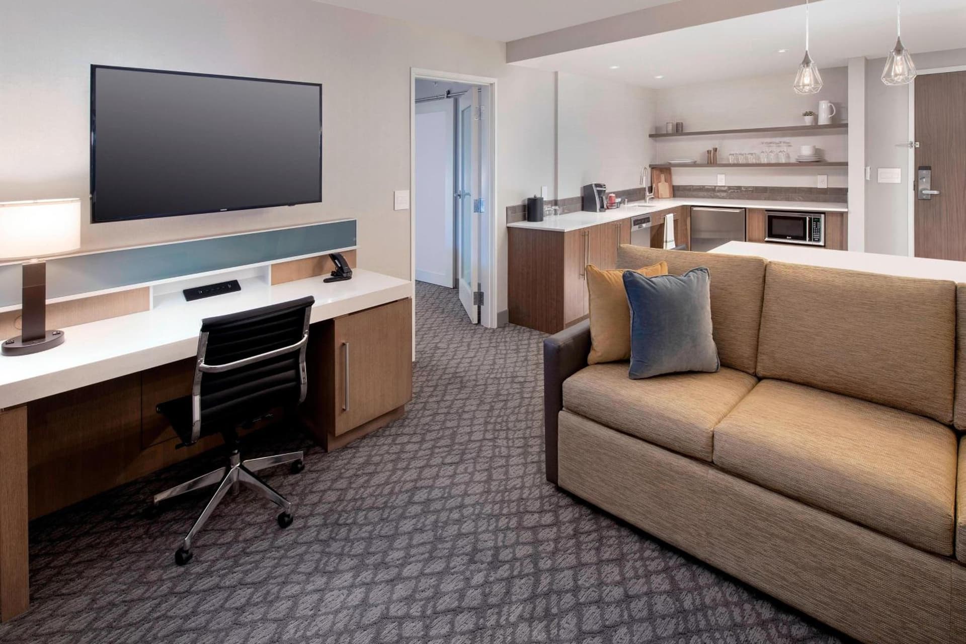 Delta Hotels by Marriott Seattle Everett gallery photo in Everett, WA — image 44