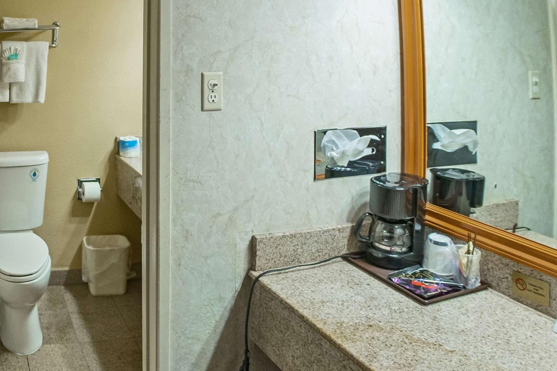 Clarion Hotel Bakersfield North gallery photo in Bakersfield, CA — image 29