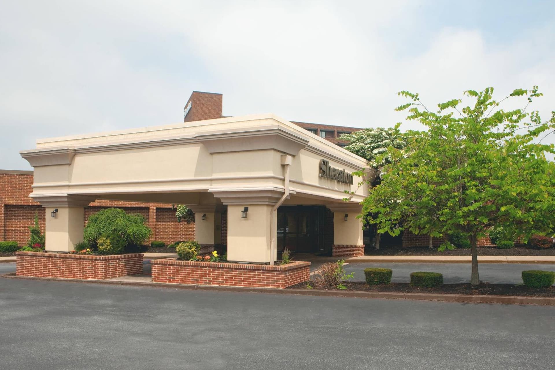 Sheraton Harrisburg Hershey Hotel property views in Harrisburg, PA — gallery photo 3
