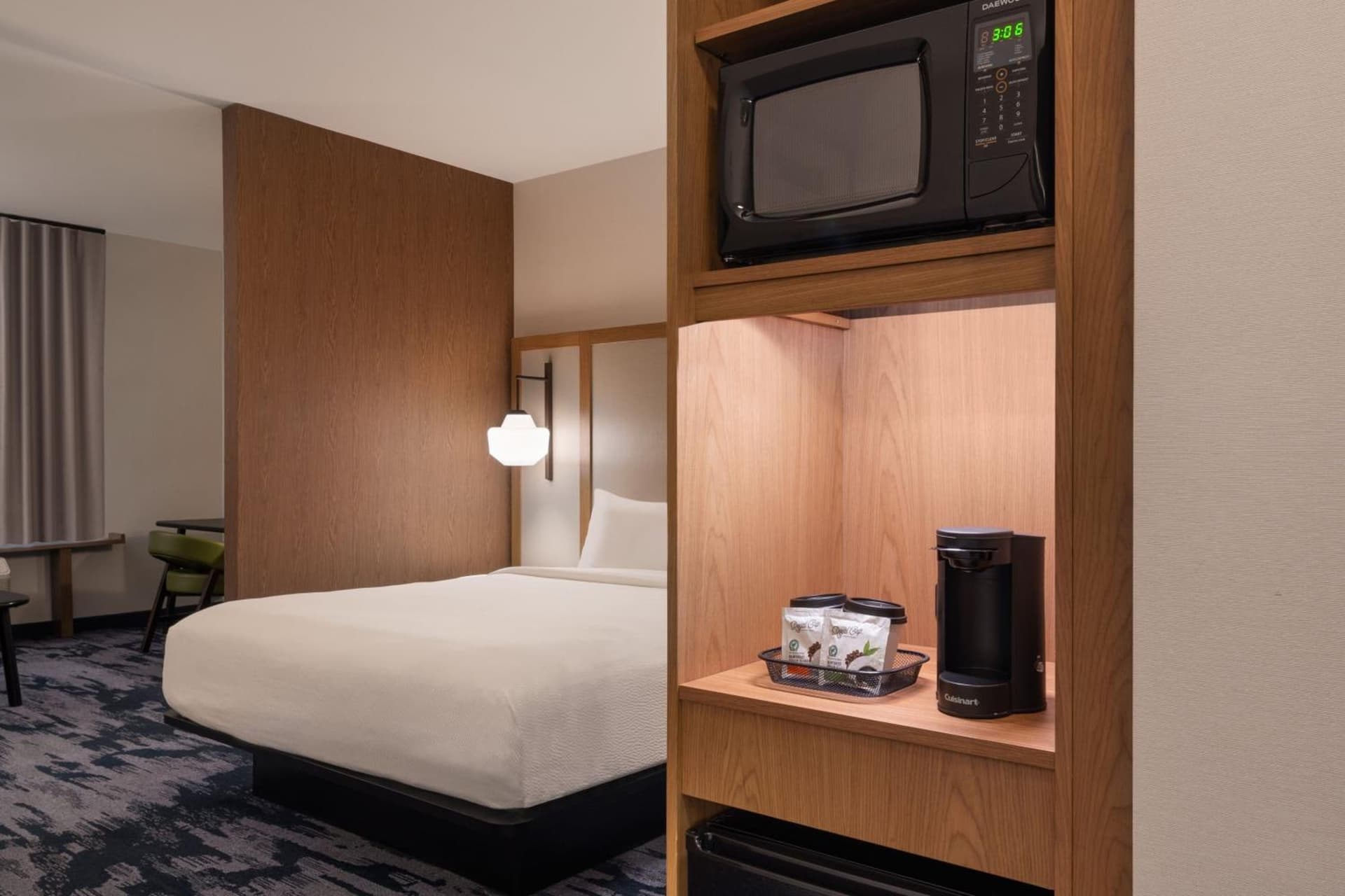 Fairfield Inn & Suites by Marriott Cleveland Tiedeman Road gallery photo in Brooklyn, OH — image 4