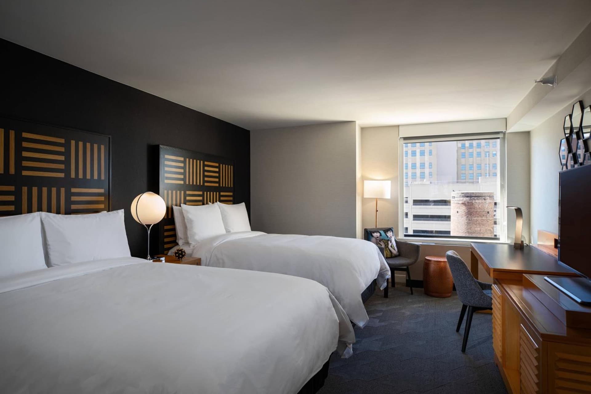 Renaissance Des Moines Savery Hotel gallery photo in Des Moines, IA — image 16