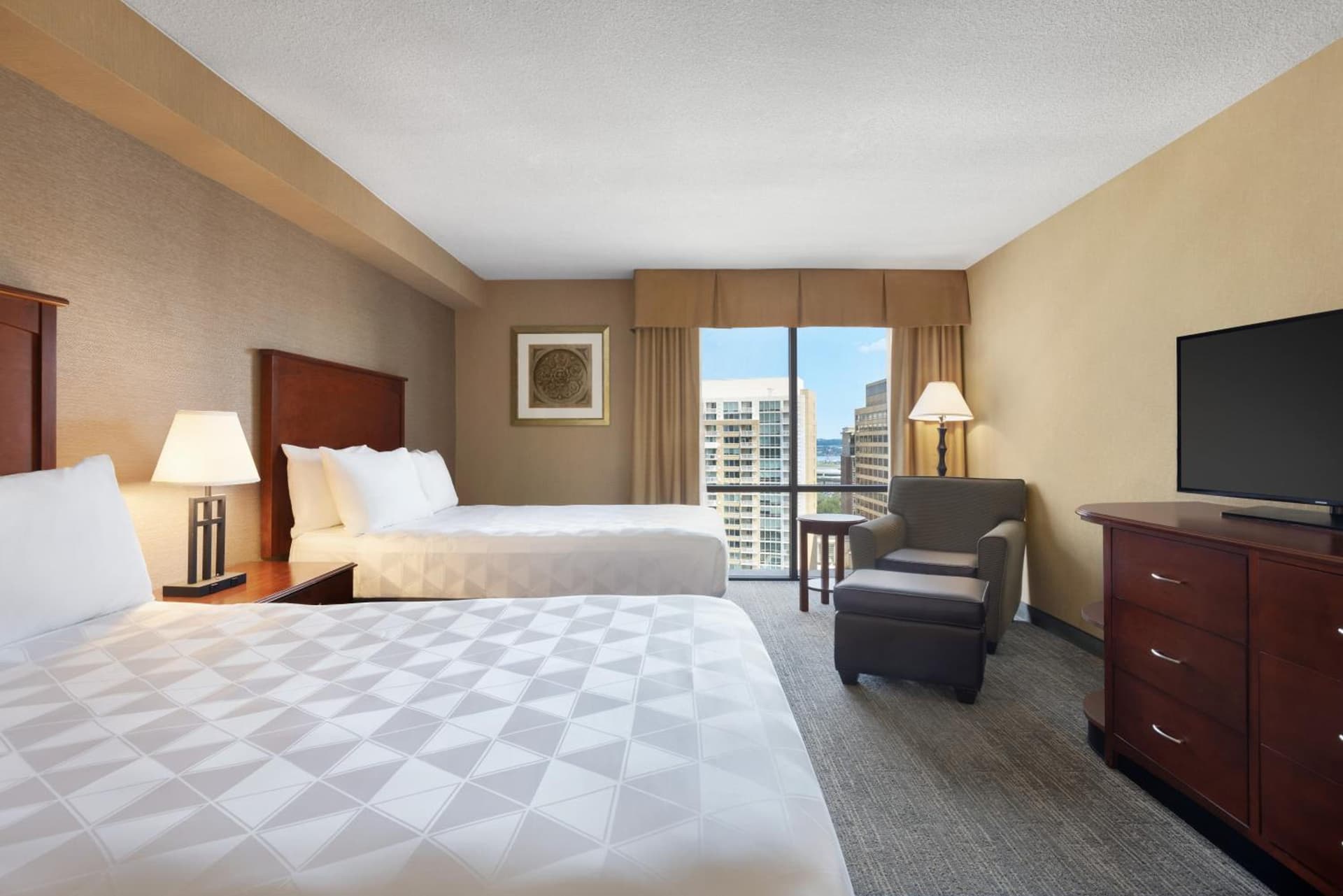 Holiday Inn National Airport/Crystal City by IHG gallery photo in Arlington, VA — image 41