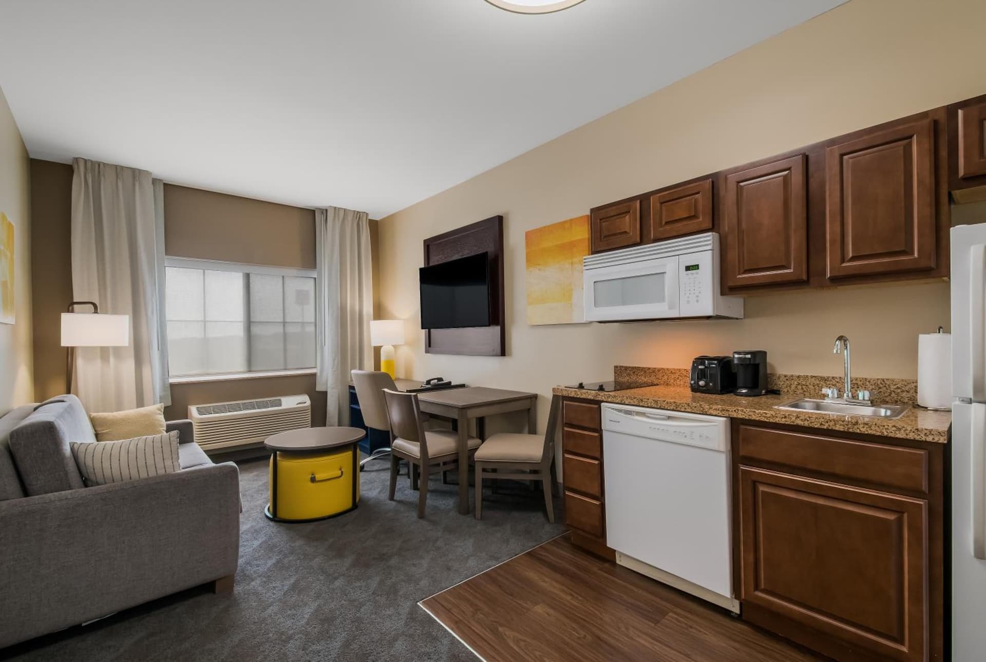 Comfort Inn & Suites Barnesville - Frackville gallery photo in Barnesville, PA — image 10