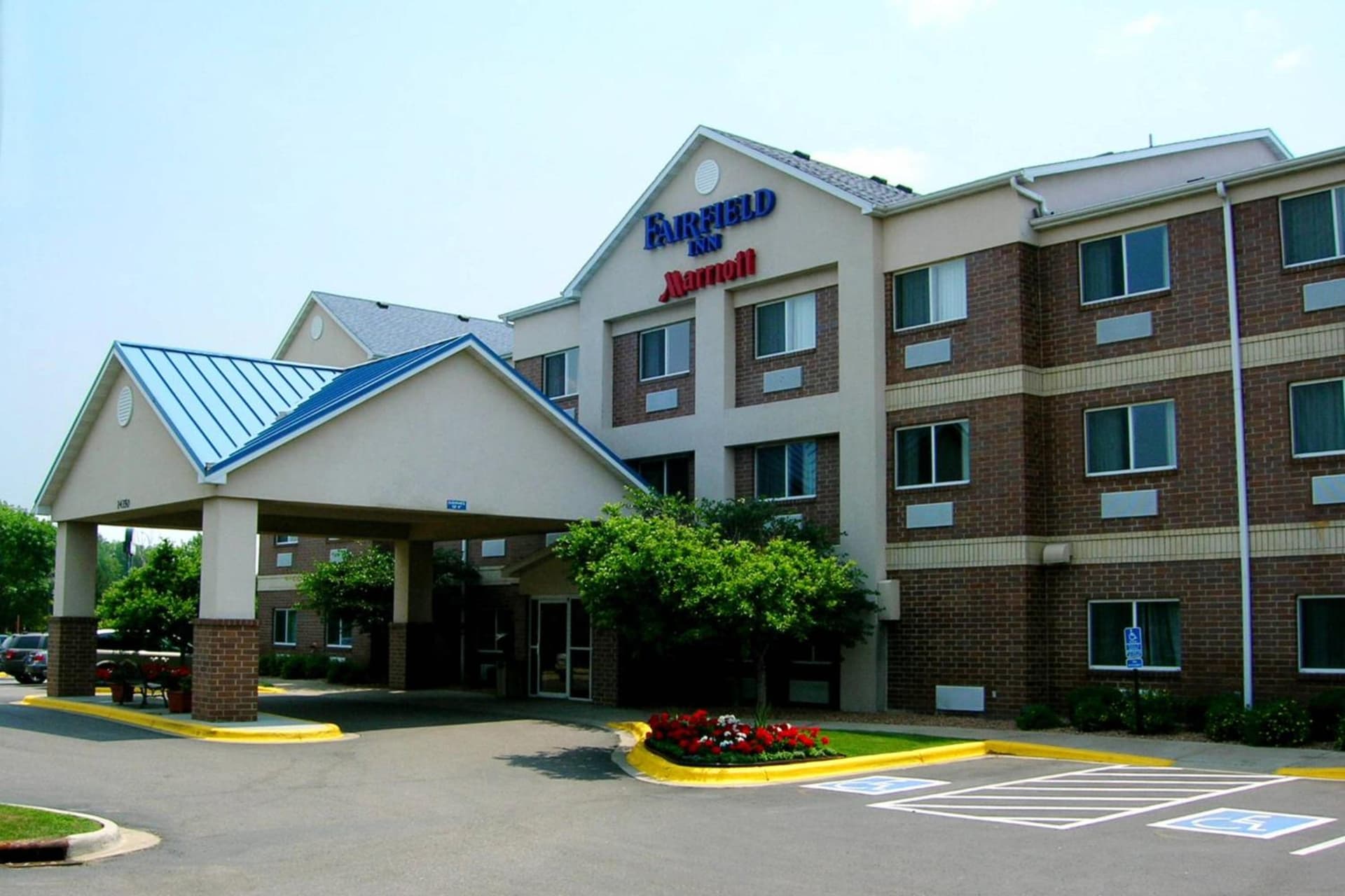 Fairfield Inn & Suites Minneapolis Burnsville featured exterior or lobby in Burnsville, MN — similar hotel