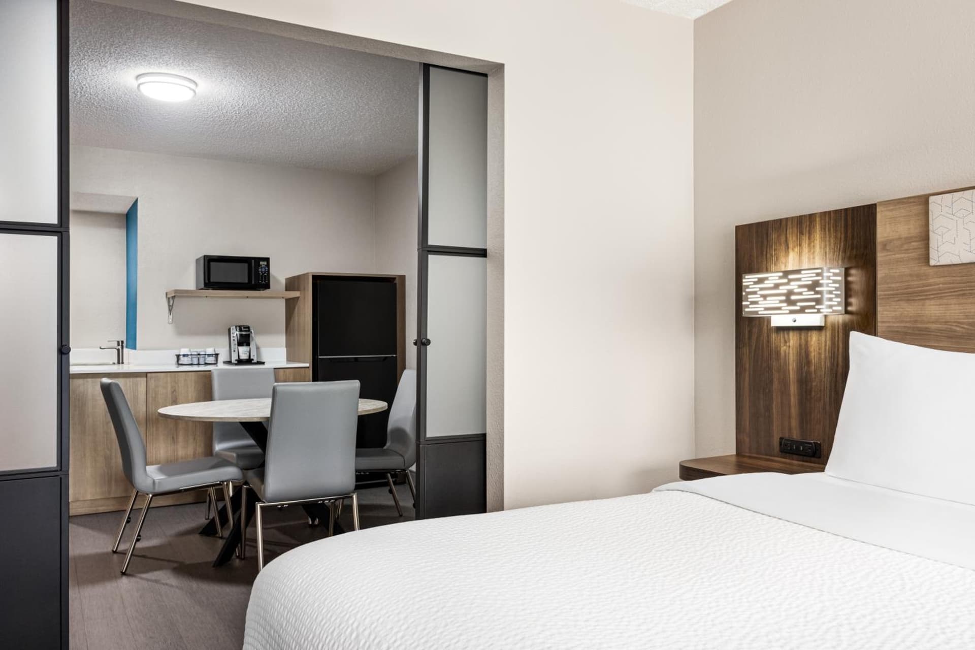 Holiday Inn Express Birmingham Irondale East by IHG interior in Birmingham, AL — gallery photo 2
