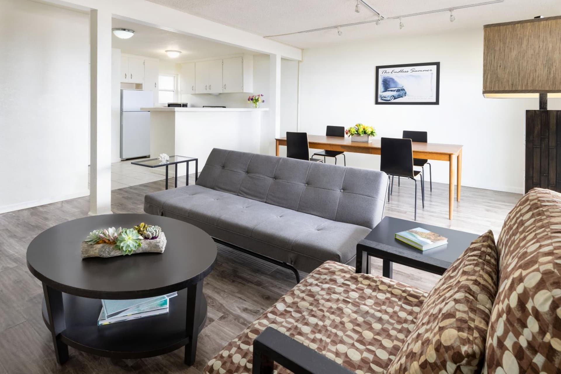 Pacific Edge Hotel interior in Laguna Beach, CA — gallery photo 2