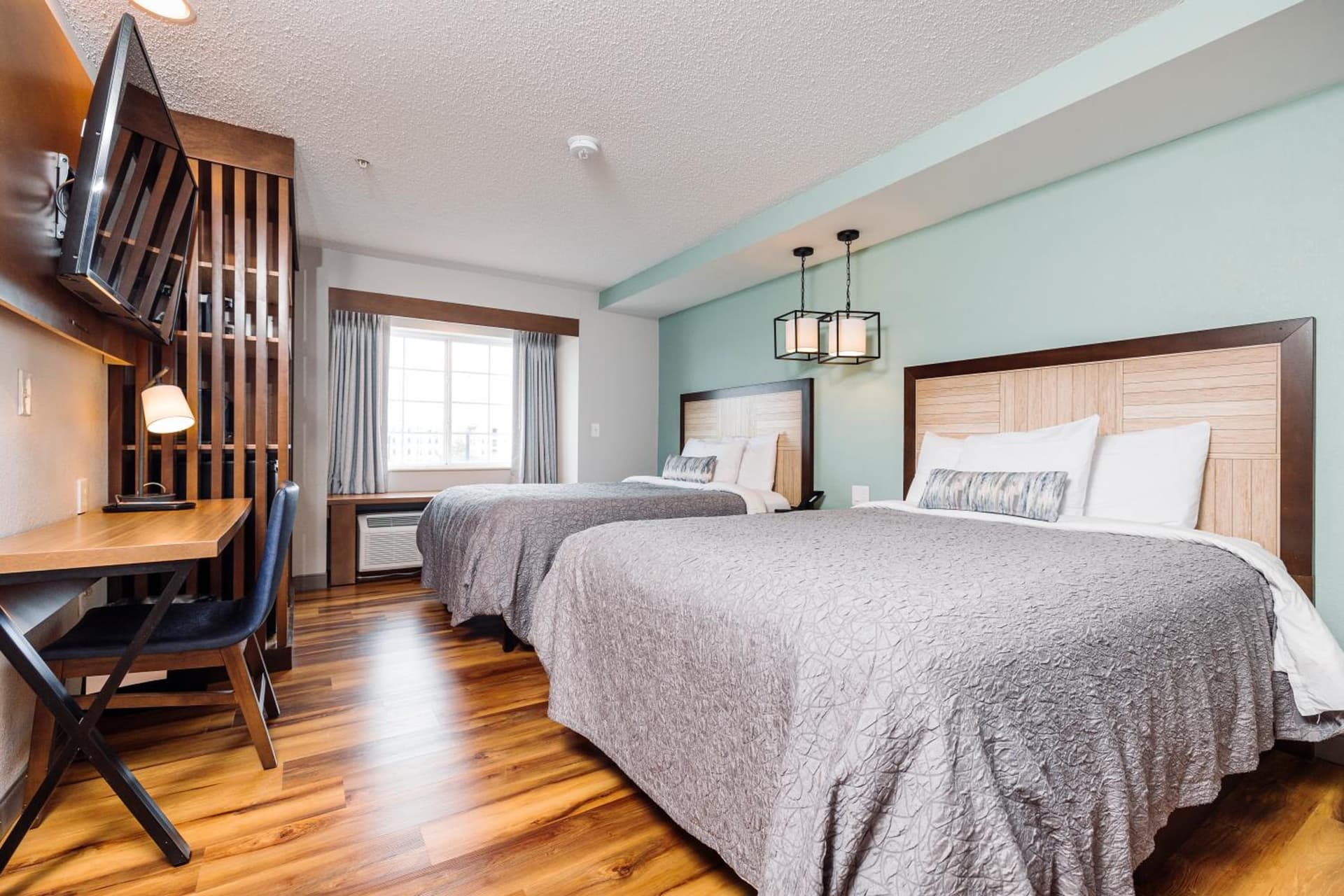 The Windstar Hotel - Carolina Beach gallery photo in Carolina Beach, NC — image 10