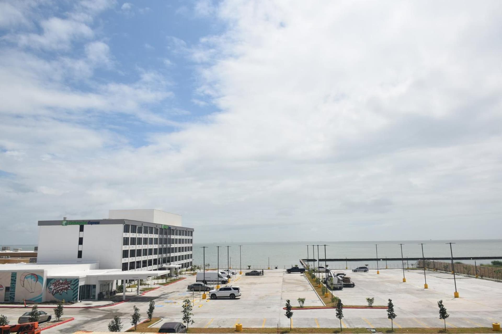 Holiday Inn Express Corpus Christi - Beachfront by IHG gallery photo in Corpus Christi, TX — image 26