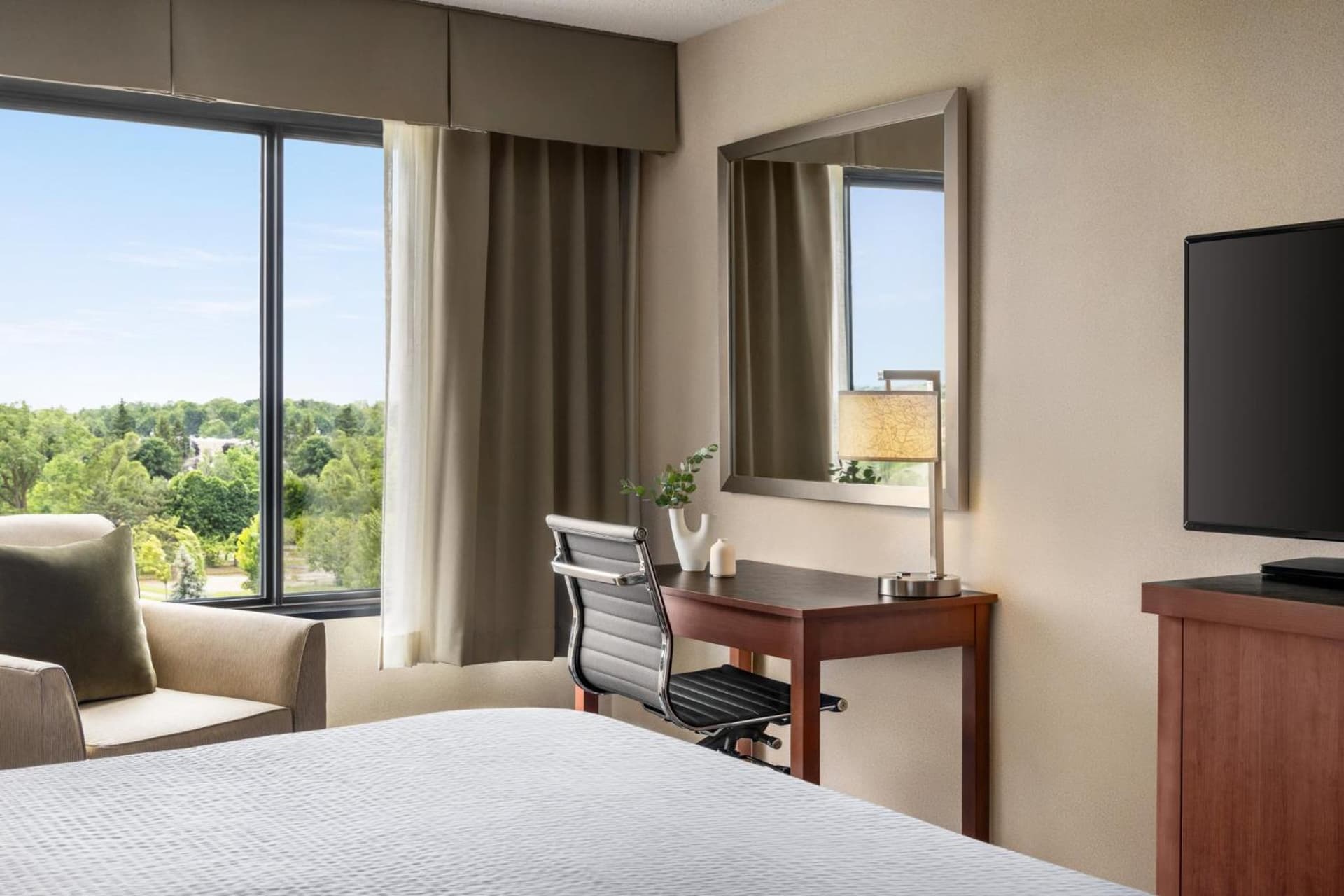 Crowne Plaza Auburn Hills by IHG gallery photo in Auburn Hills, MI — image 26
