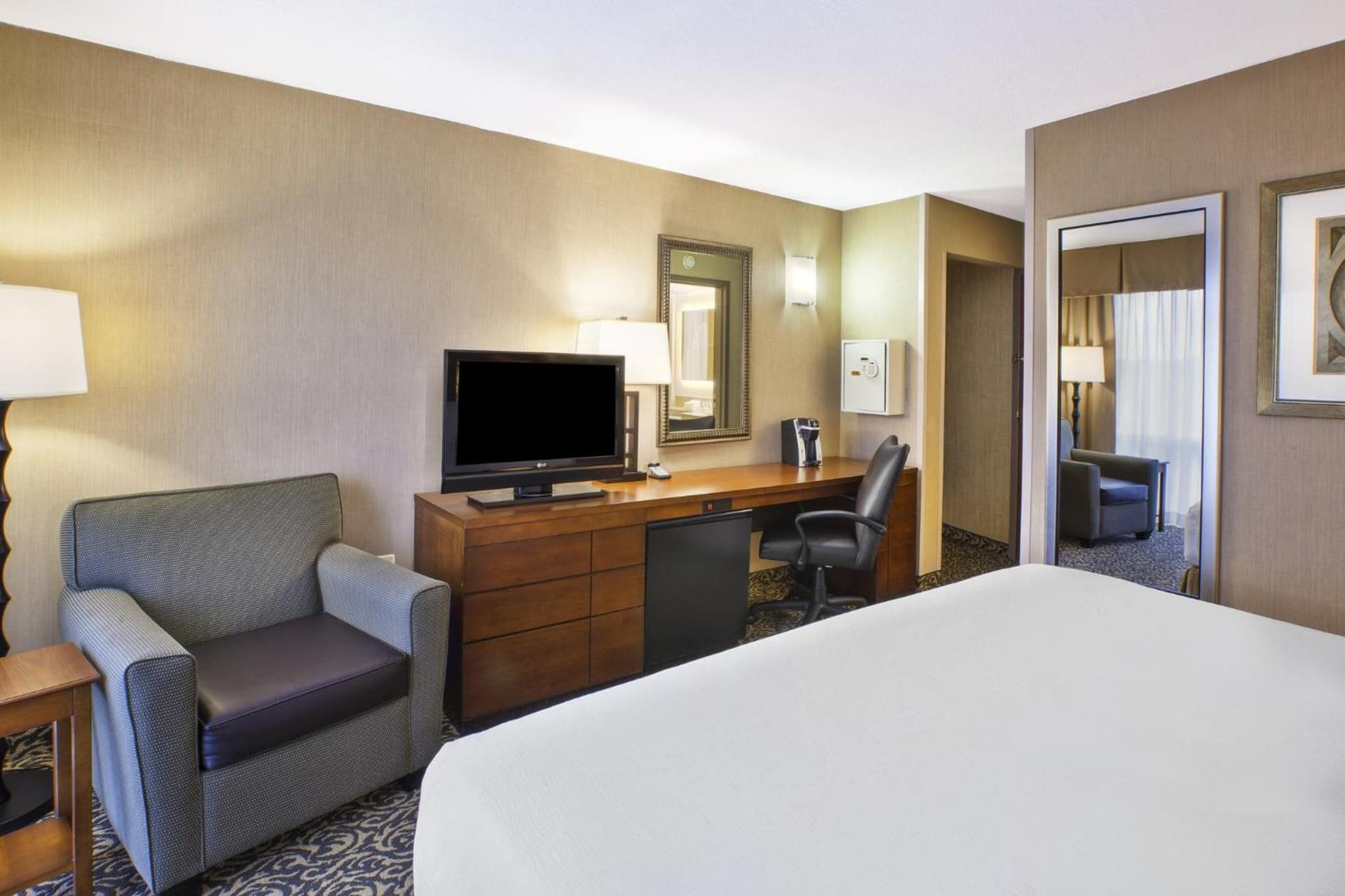 Holiday Inn National Airport/Crystal City by IHG gallery photo in Arlington, VA — image 21