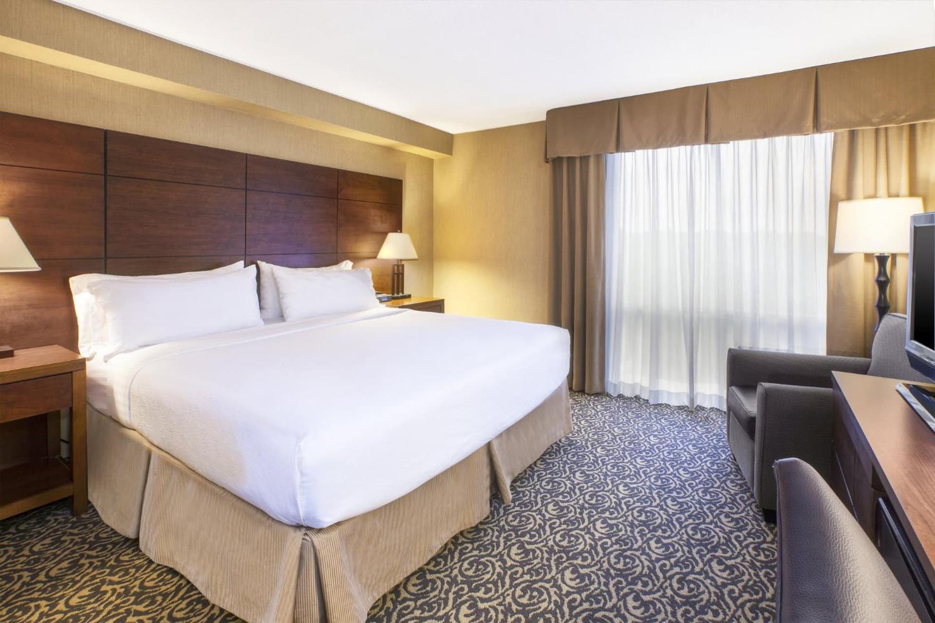 Holiday Inn National Airport/Crystal City by IHG gallery photo in Arlington, VA — image 11