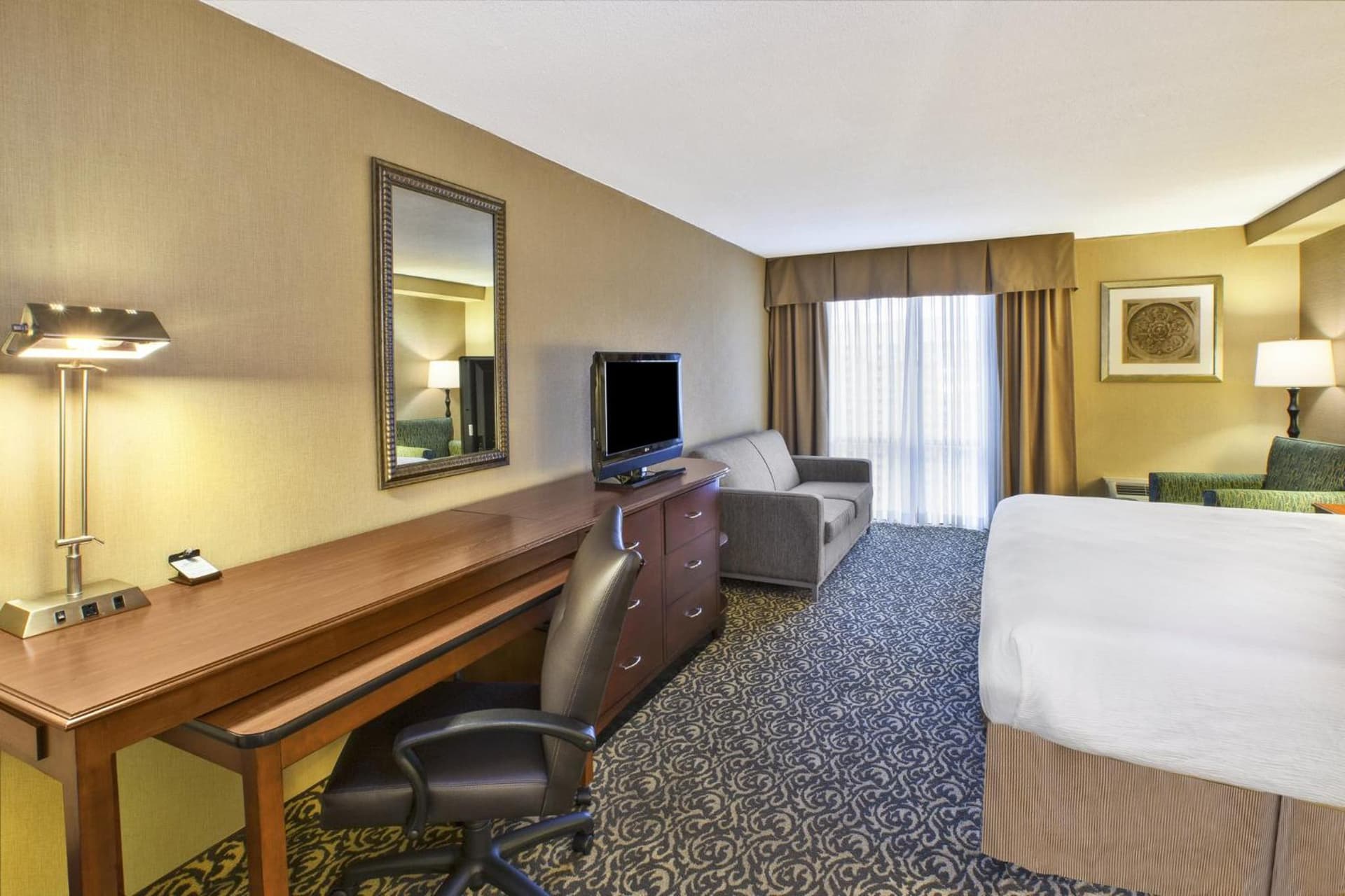 Holiday Inn National Airport/Crystal City by IHG gallery photo in Arlington, VA — image 33