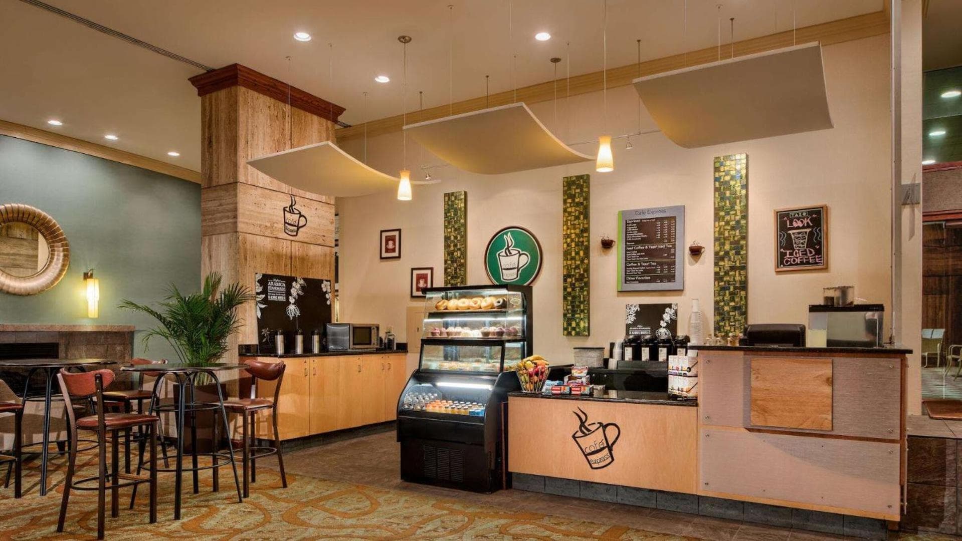 DoubleTree by Hilton Philadelphia Airport gallery photo in Philadelphia, PA — image 25