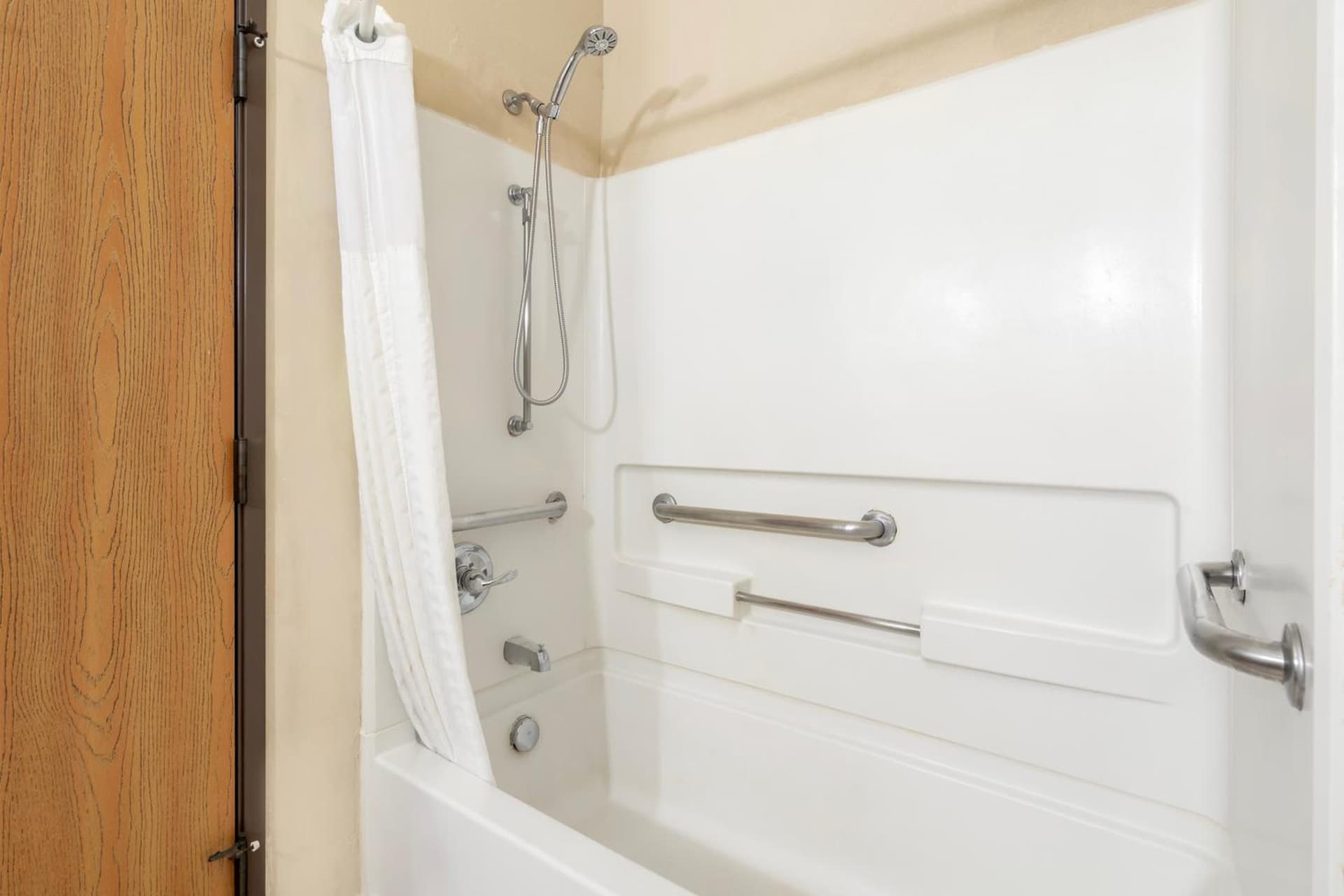 Comfort Suites McKinney-Allen gallery photo in McKinney, TX — image 17