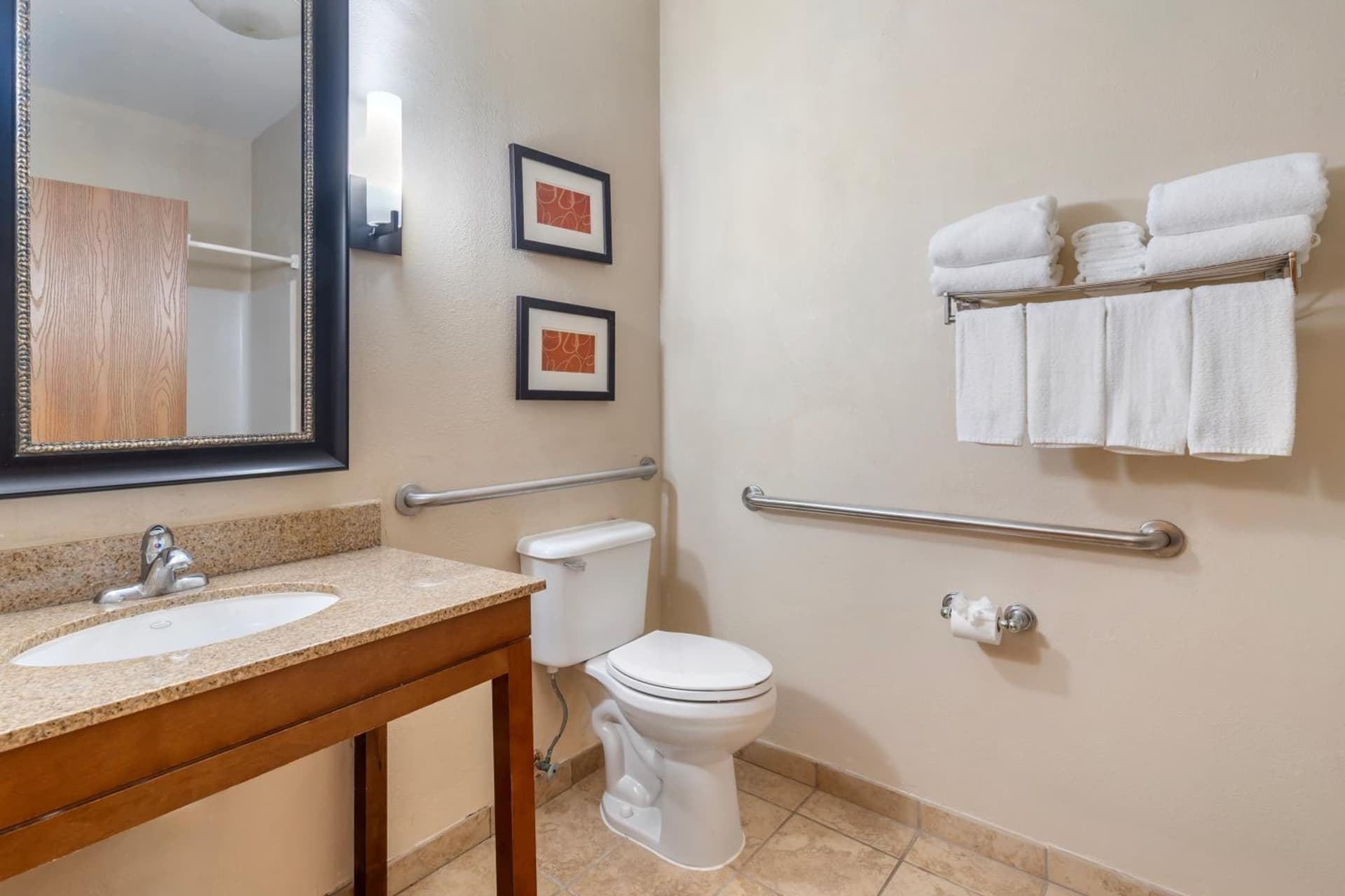 Comfort Suites McKinney-Allen gallery photo in McKinney, TX — image 50