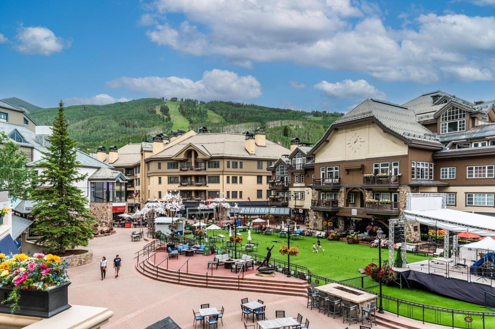 Park Plaza Beaver Creek featured exterior or lobby in Beaver Creek, CO — similar hotel