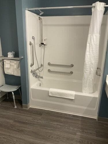 WoodSpring Suites Grand Rapids Kentwood gallery photo in Grand Rapids, MI — image 50
