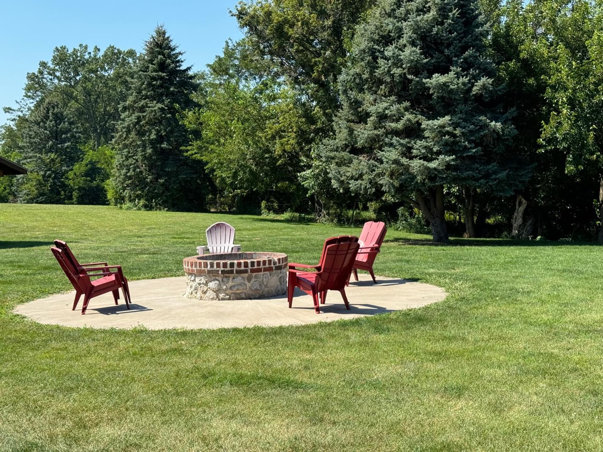 Grant Hills Motel property views in Galena, IL — gallery photo 3