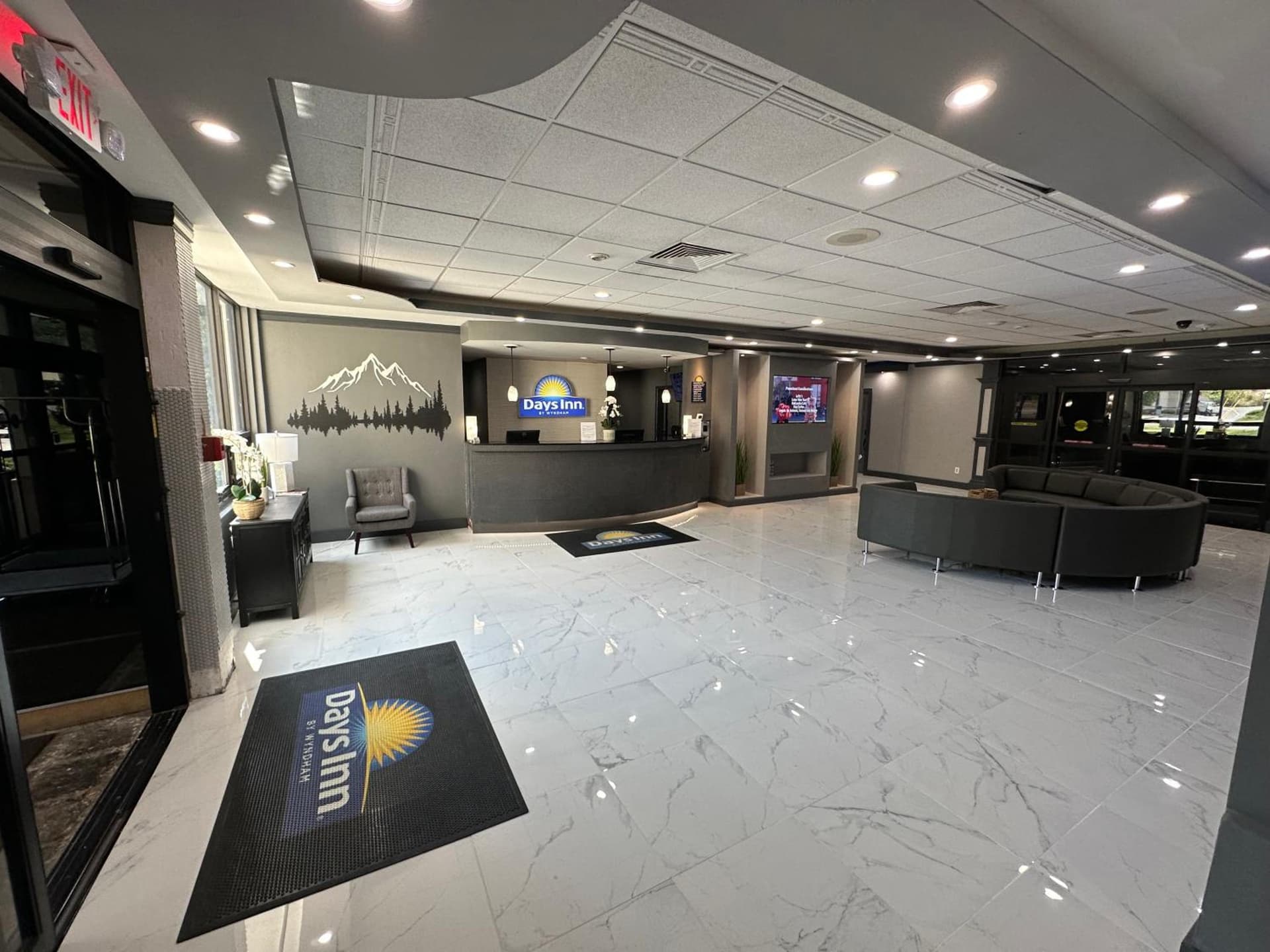 Days Inn by Wyndham Liberty gallery photo in Ferndale — image 31