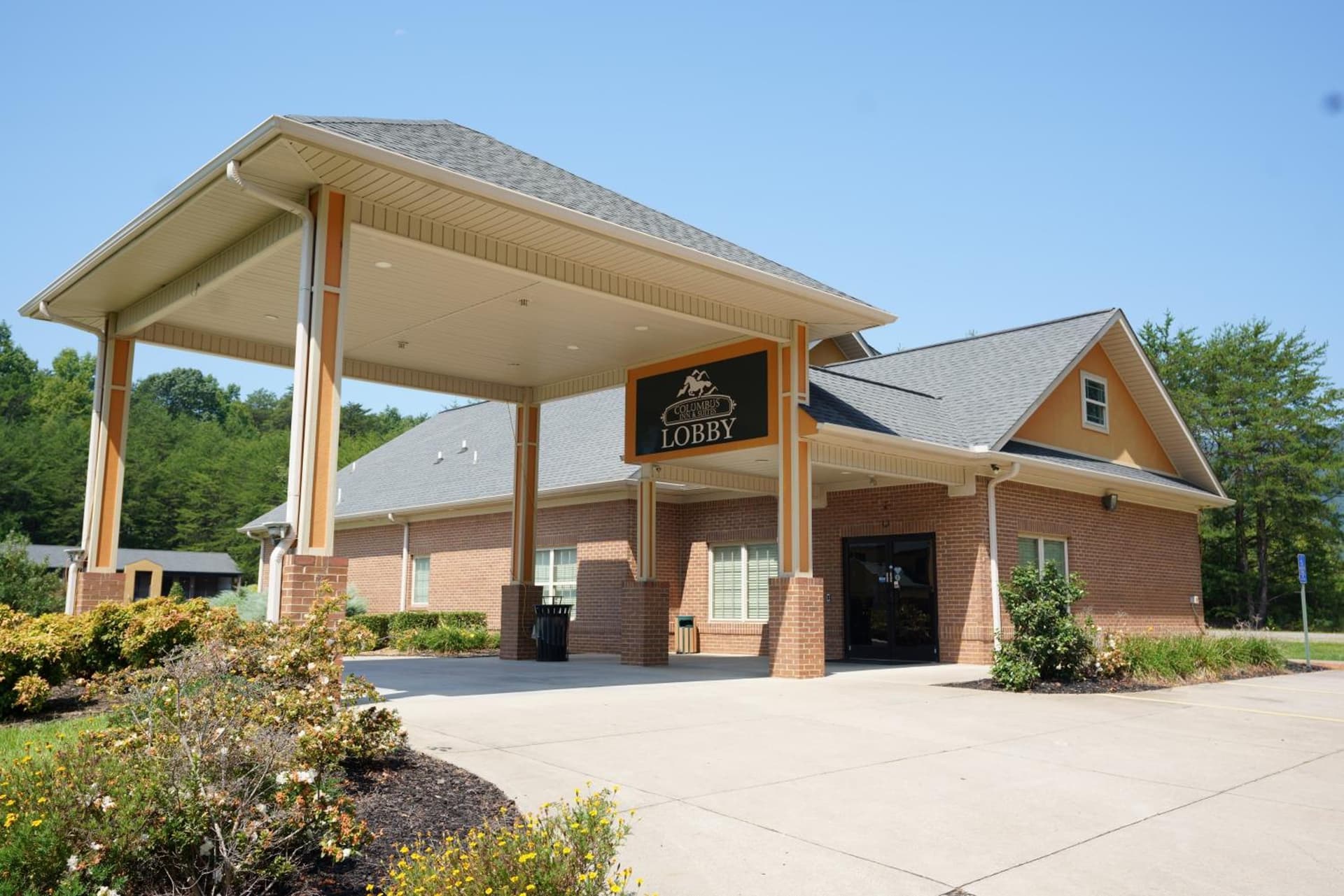 Columbus Inn and Suites property views in Columbus, NC — gallery photo 3