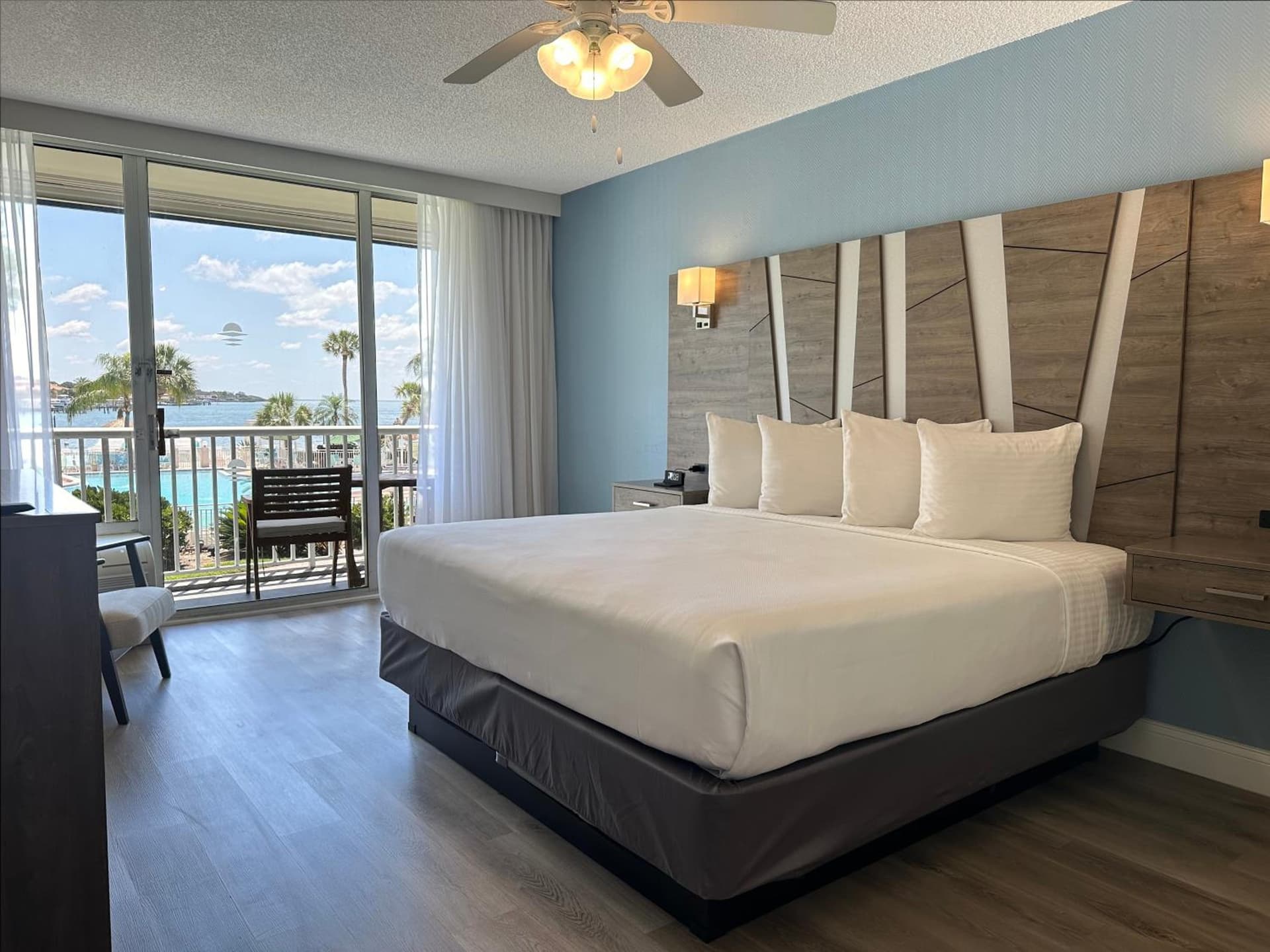SkyBeach Resort interior in St Petersburg, FL — gallery photo 2