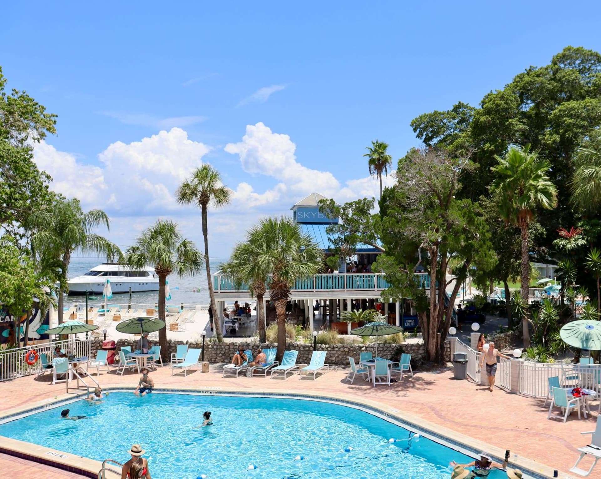 SkyBeach Resort property views in St Petersburg, FL — gallery photo 3