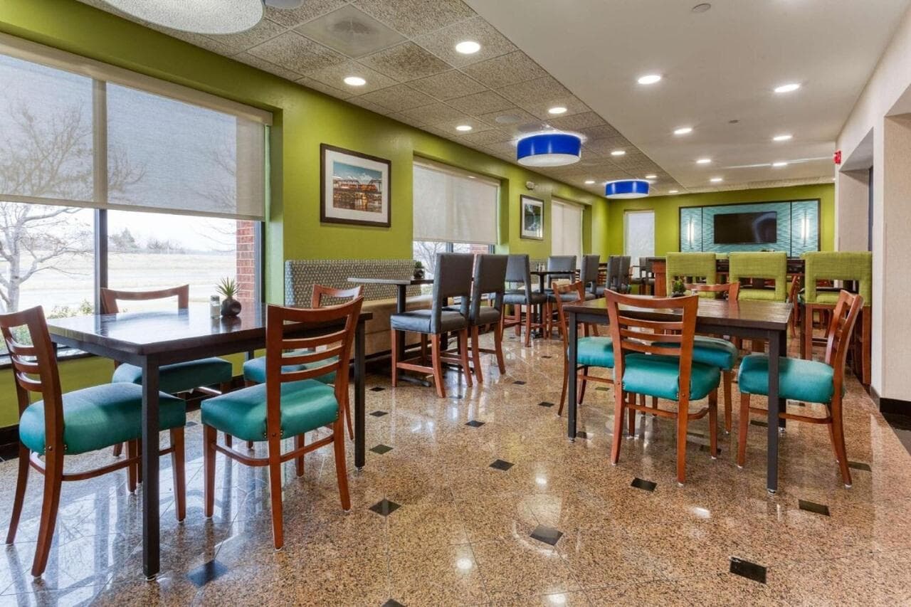 Heritage Inn & Suites St Louis Fenton, Trademark by Wyndham gallery photo in Fenton, MO — image 16