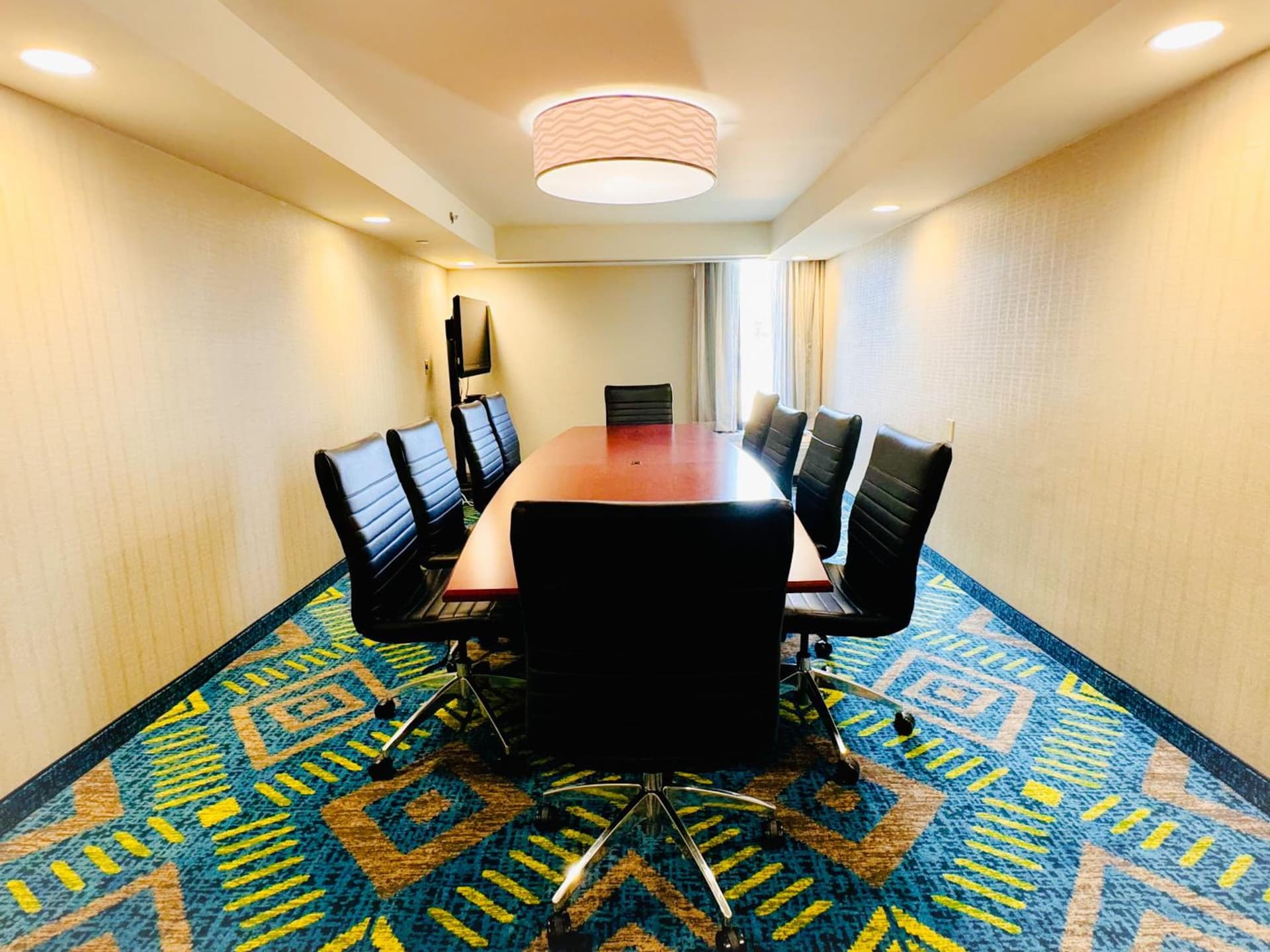 Heritage Inn & Suites St Louis Fenton, Trademark by Wyndham gallery photo in Fenton, MO — image 4
