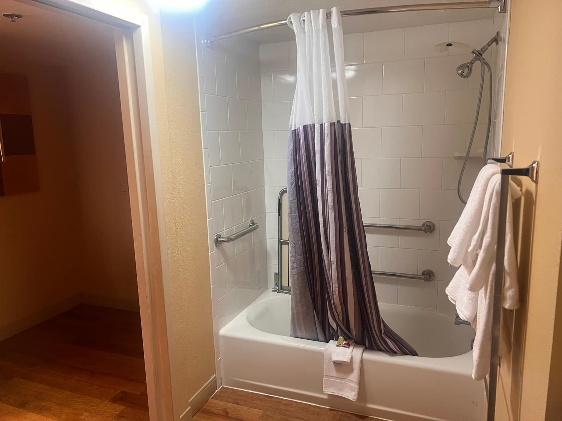 La Quinta by Wyndham West Palm Beach Airport gallery photo in West Palm Beach, FL — image 27
