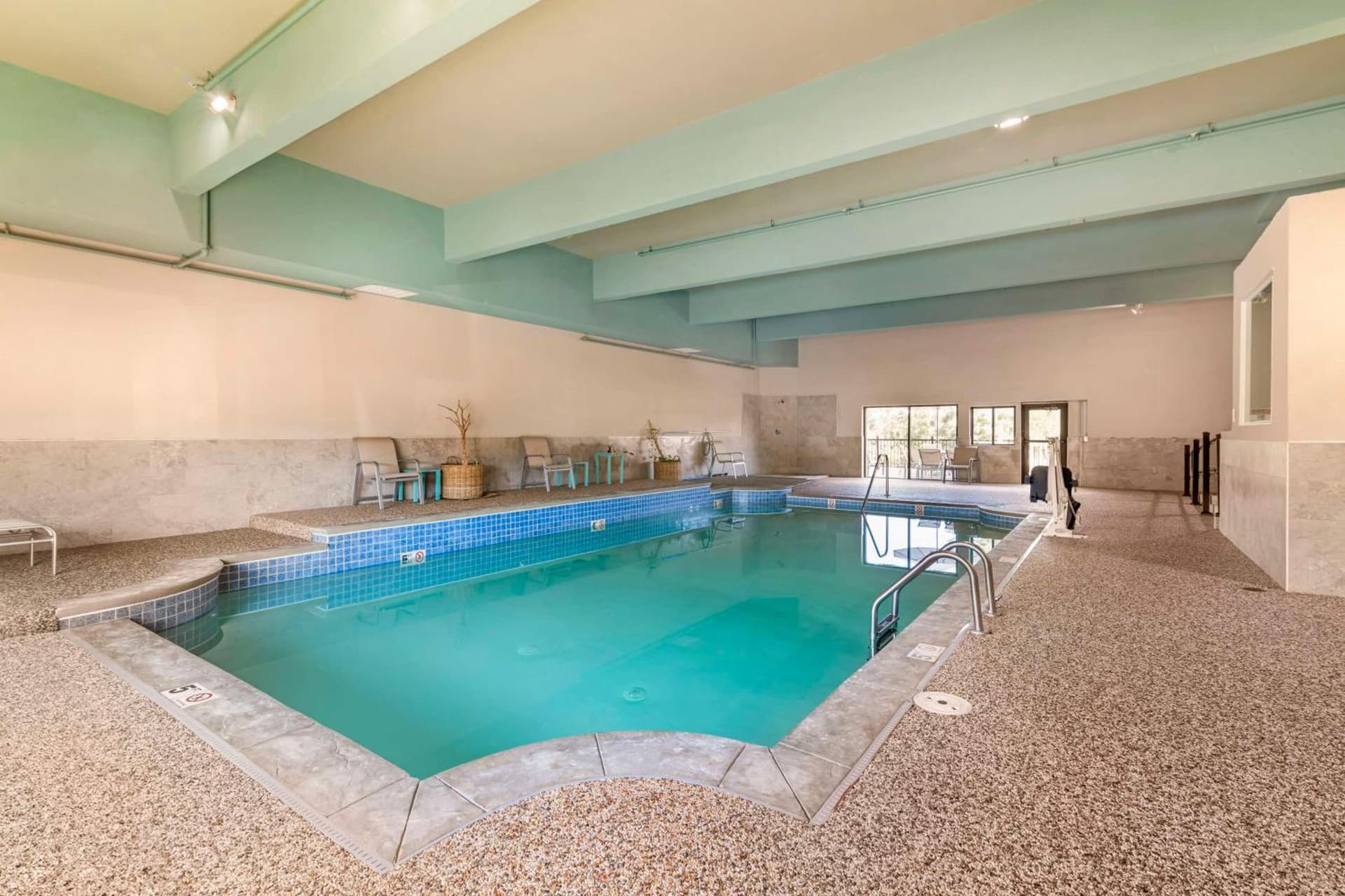 Best Western Plus Landmark Inn gallery photo in Laconia, NH — image 11