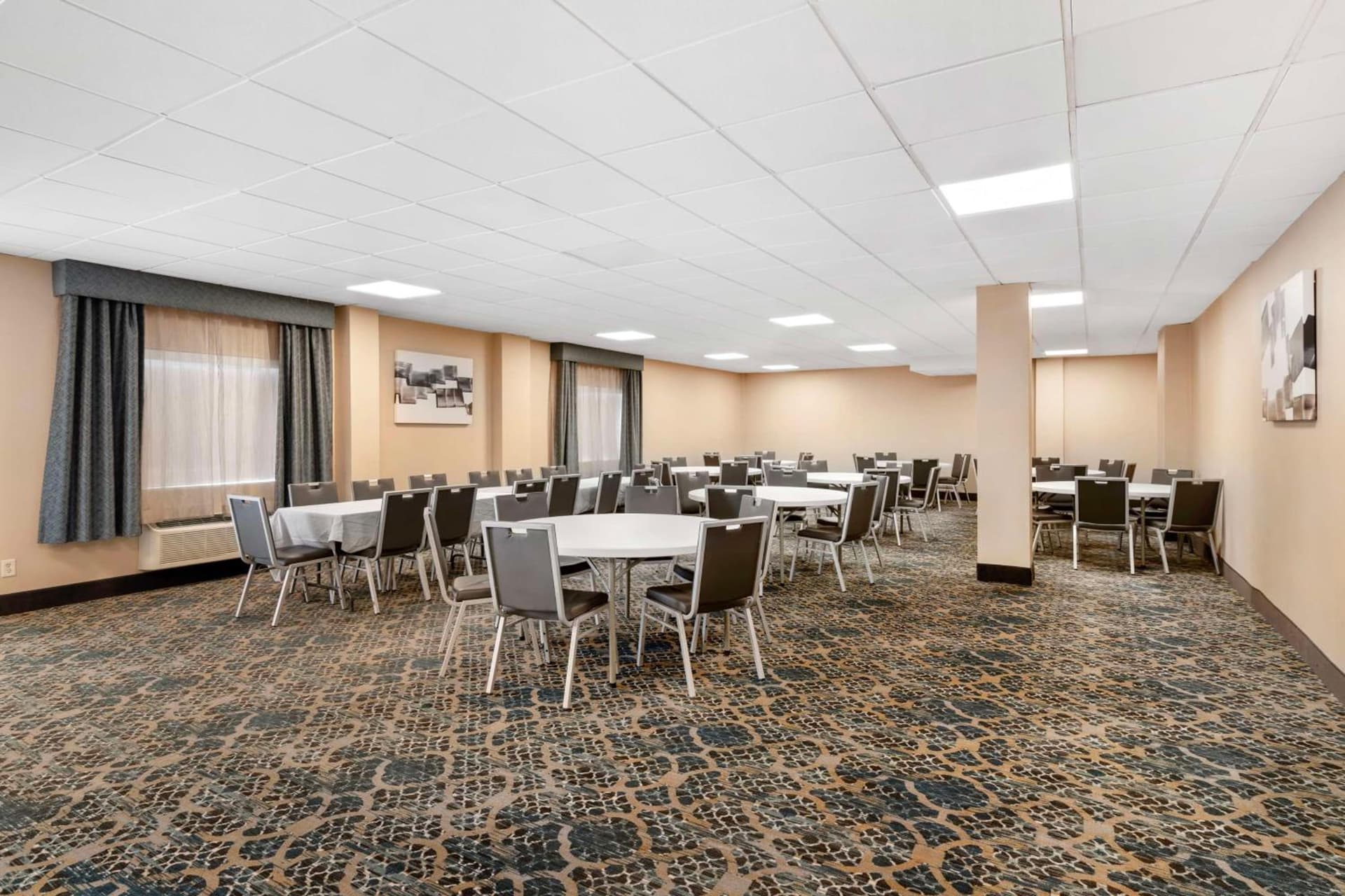 Best Western Plus Landmark Inn gallery photo in Laconia, NH — image 39