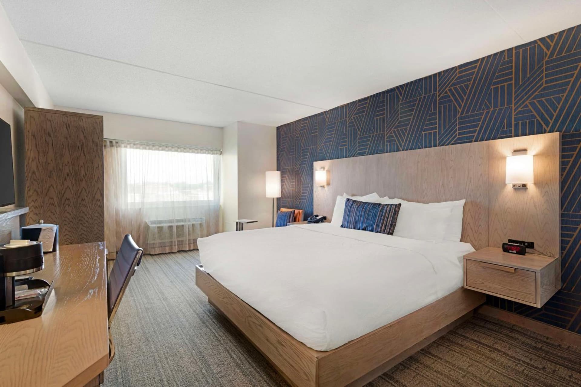 Best Western Plus Landmark Inn gallery photo in Laconia, NH — image 36